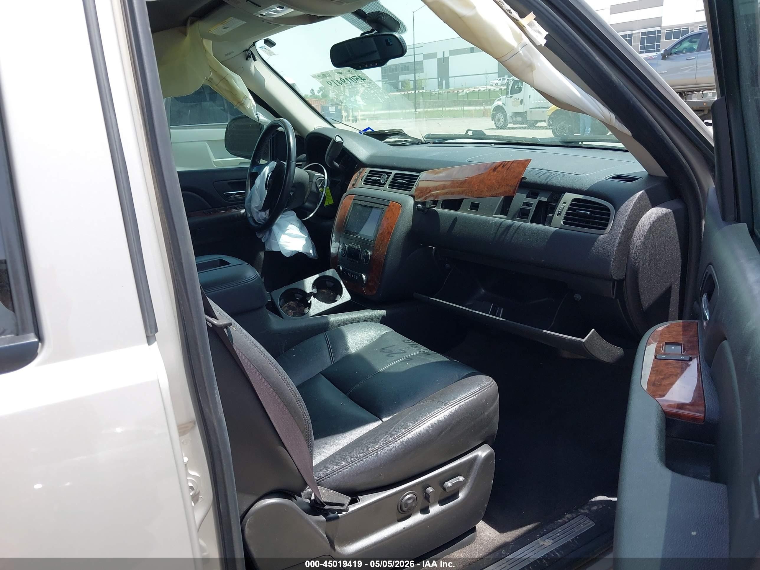 2008 Chevrolet Suburban 1500 Lt Gray vin: 1GNFC160X8J216840