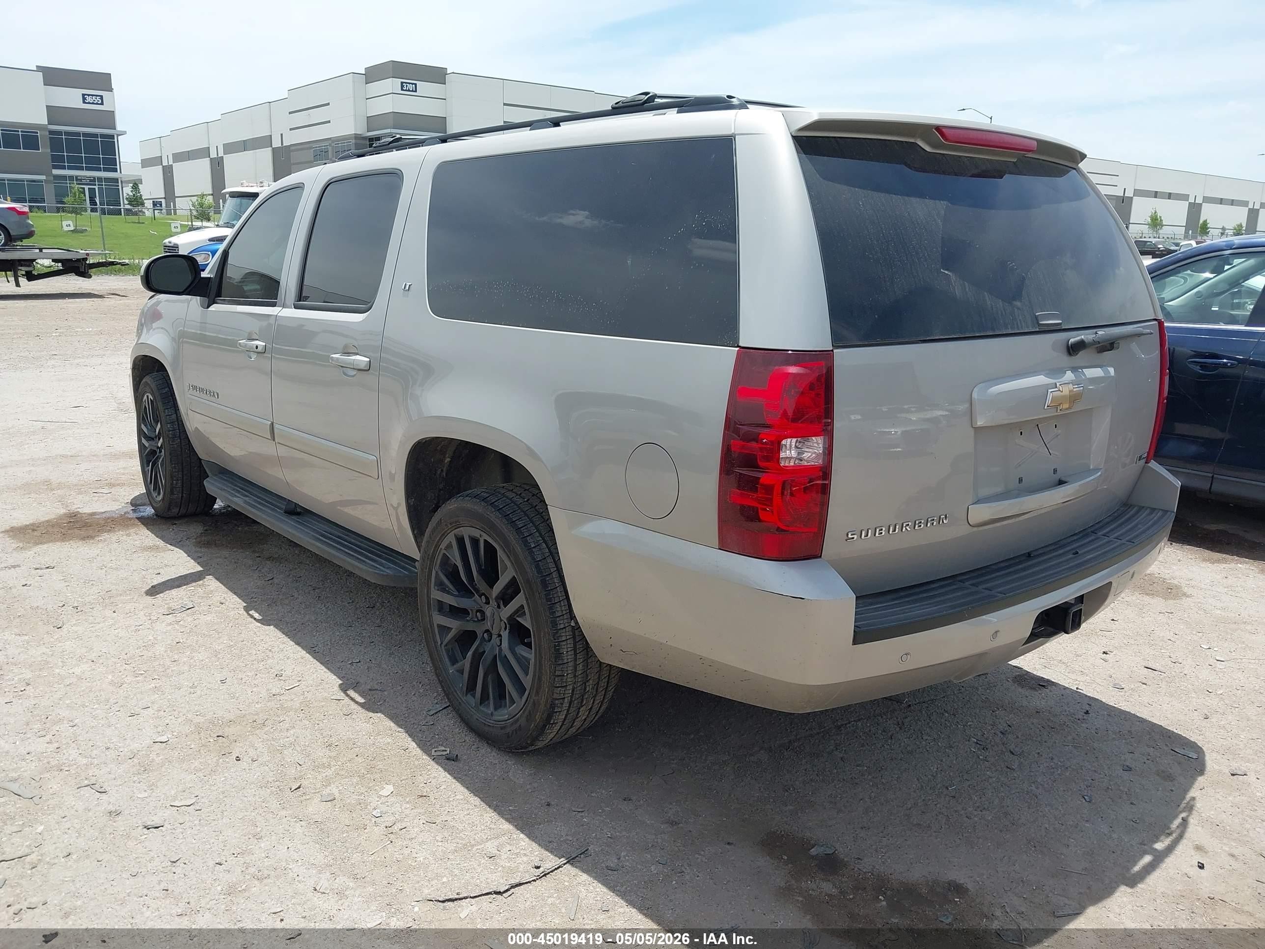 2008 Chevrolet Suburban 1500 Lt Gray vin: 1GNFC160X8J216840