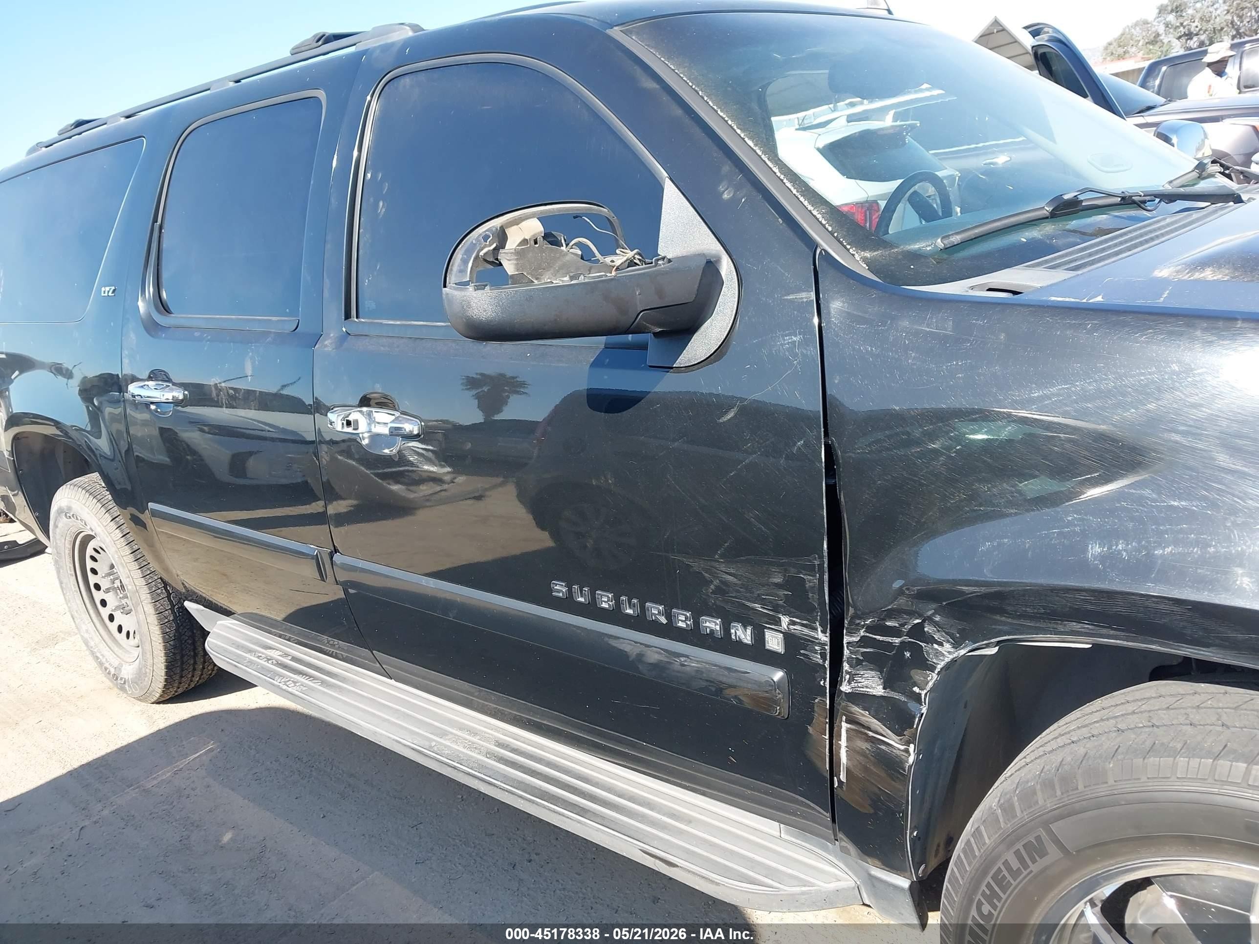 2008 Chevrolet Suburban 1500 Ltz Black vin: 1GNFC16J28R240303