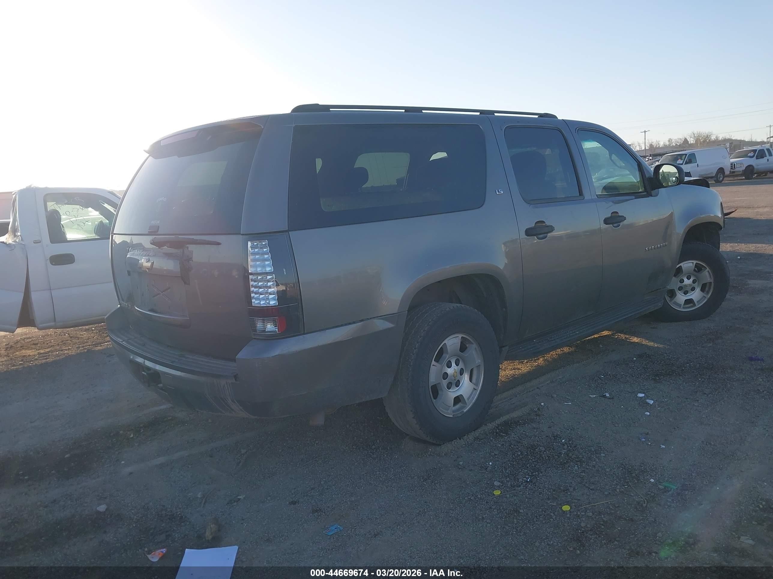 2009 Chevrolet Suburban 1500 Ls Gray vin: 1GNFC16J49R139586