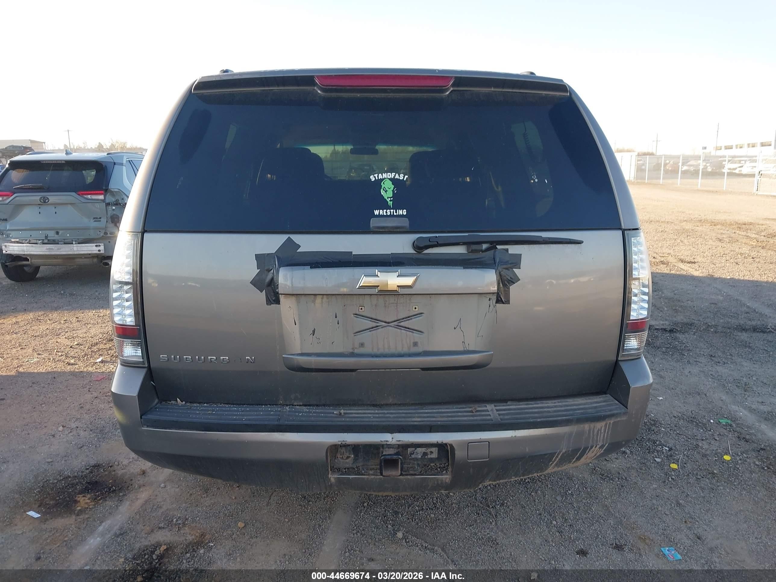 2009 Chevrolet Suburban 1500 Ls Gray vin: 1GNFC16J49R139586