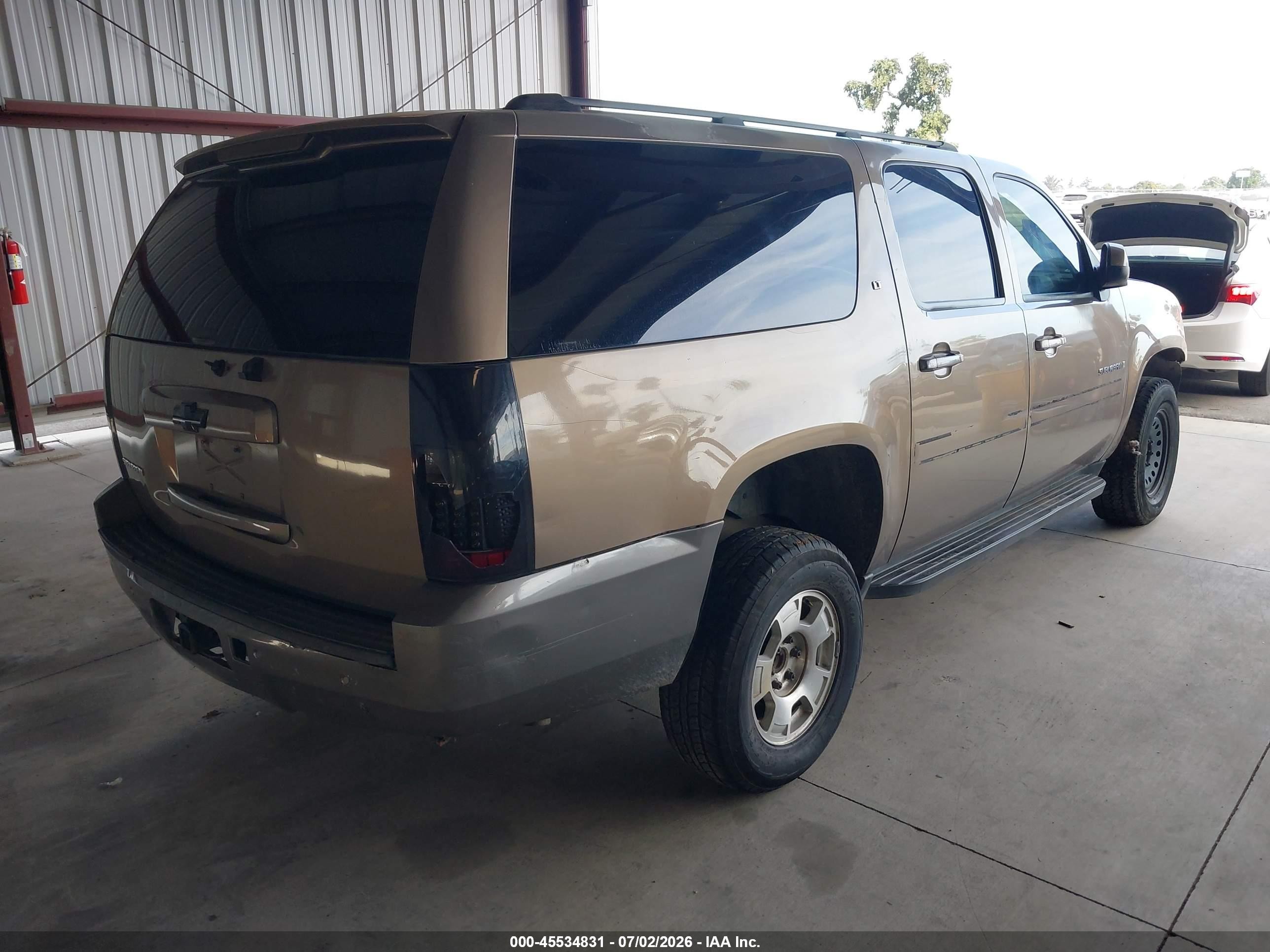 2007 Chevrolet Suburban 1500 Lt Gray vin: 1GNFC16J57R190429