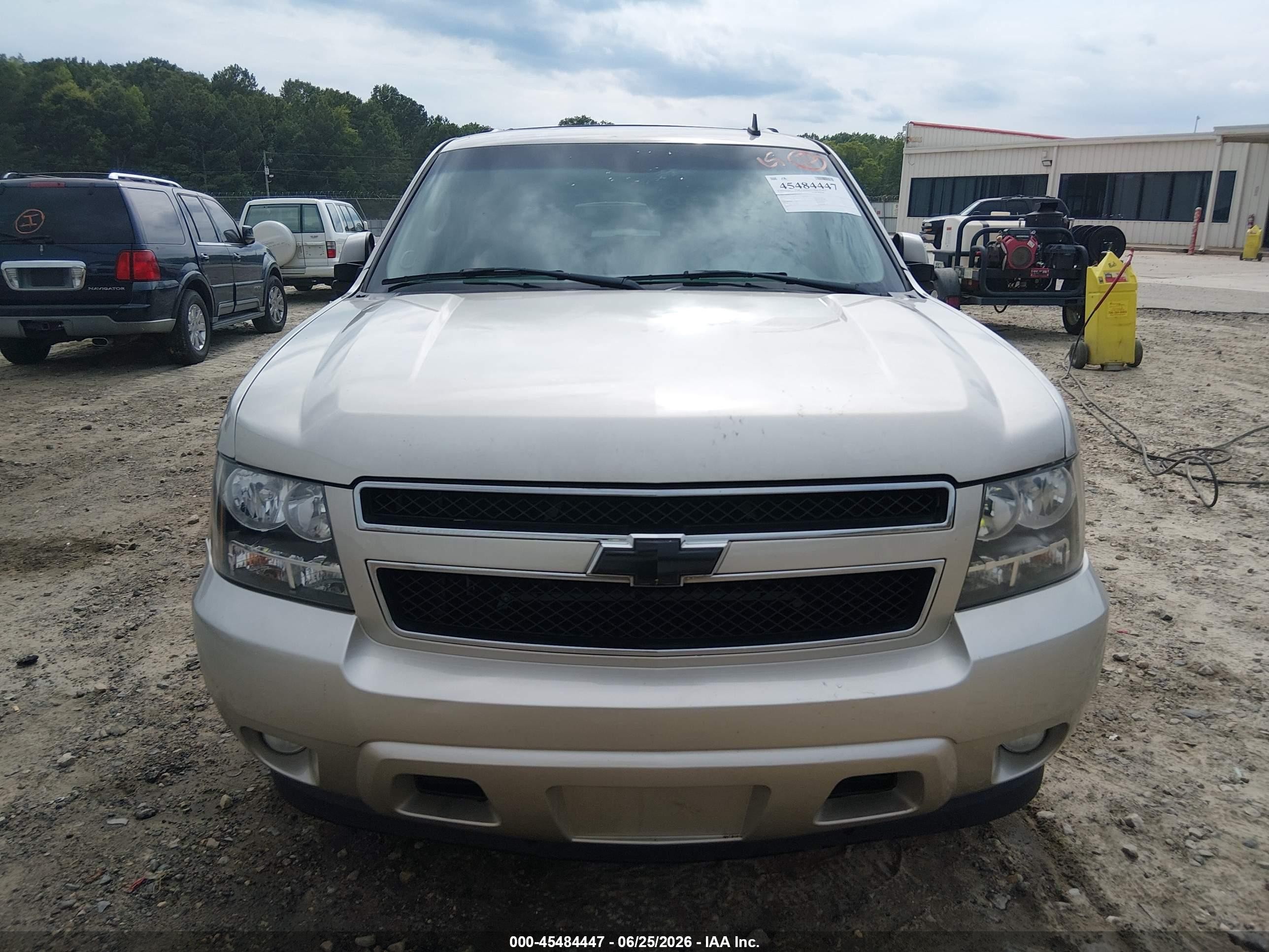 2007 Chevrolet Suburban Lt Gold vin: 1GNFC16J67J211822