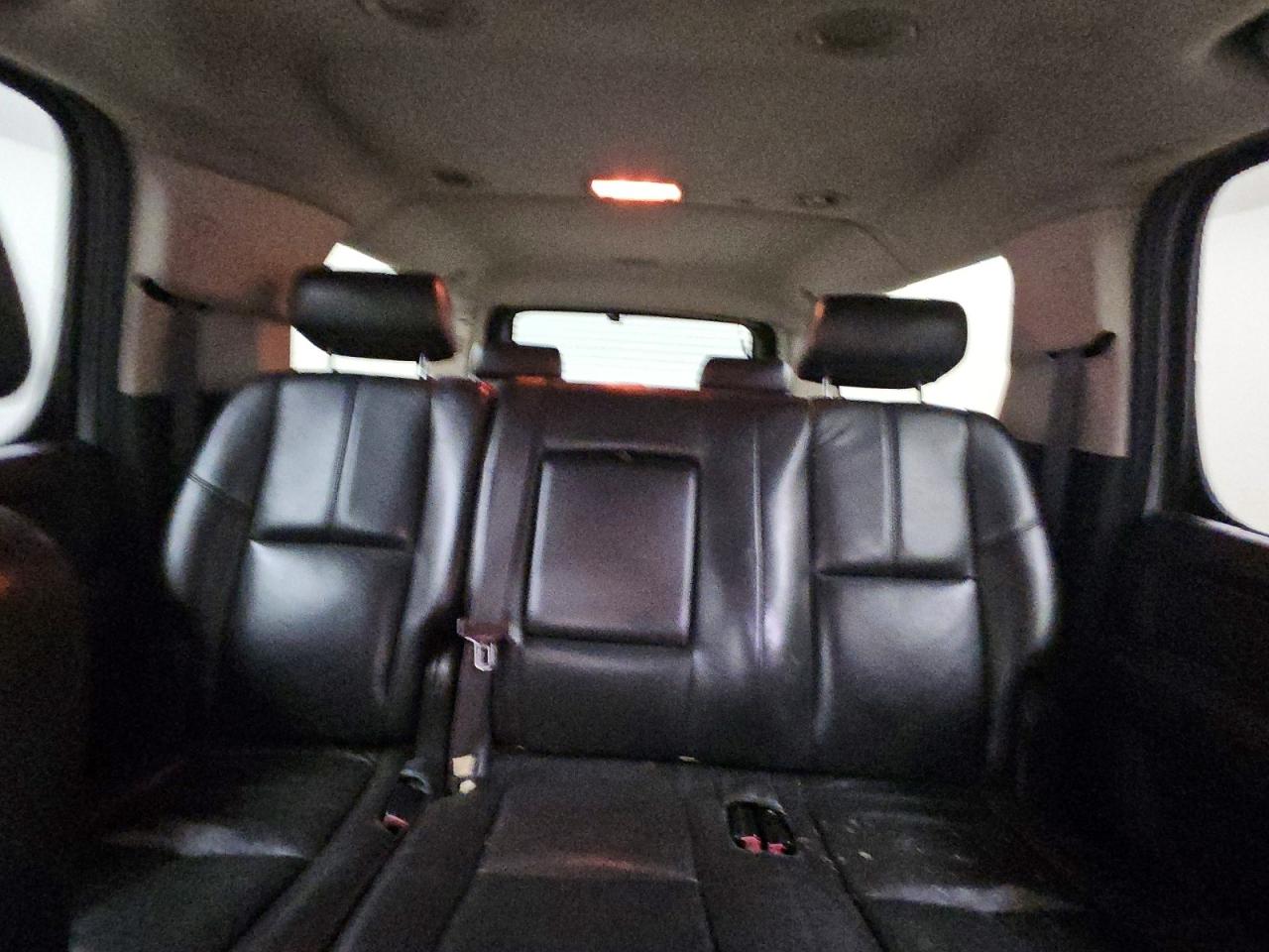 2007 Chevrolet Suburban C1500 Silver vin: 1GNFC16J77J372227