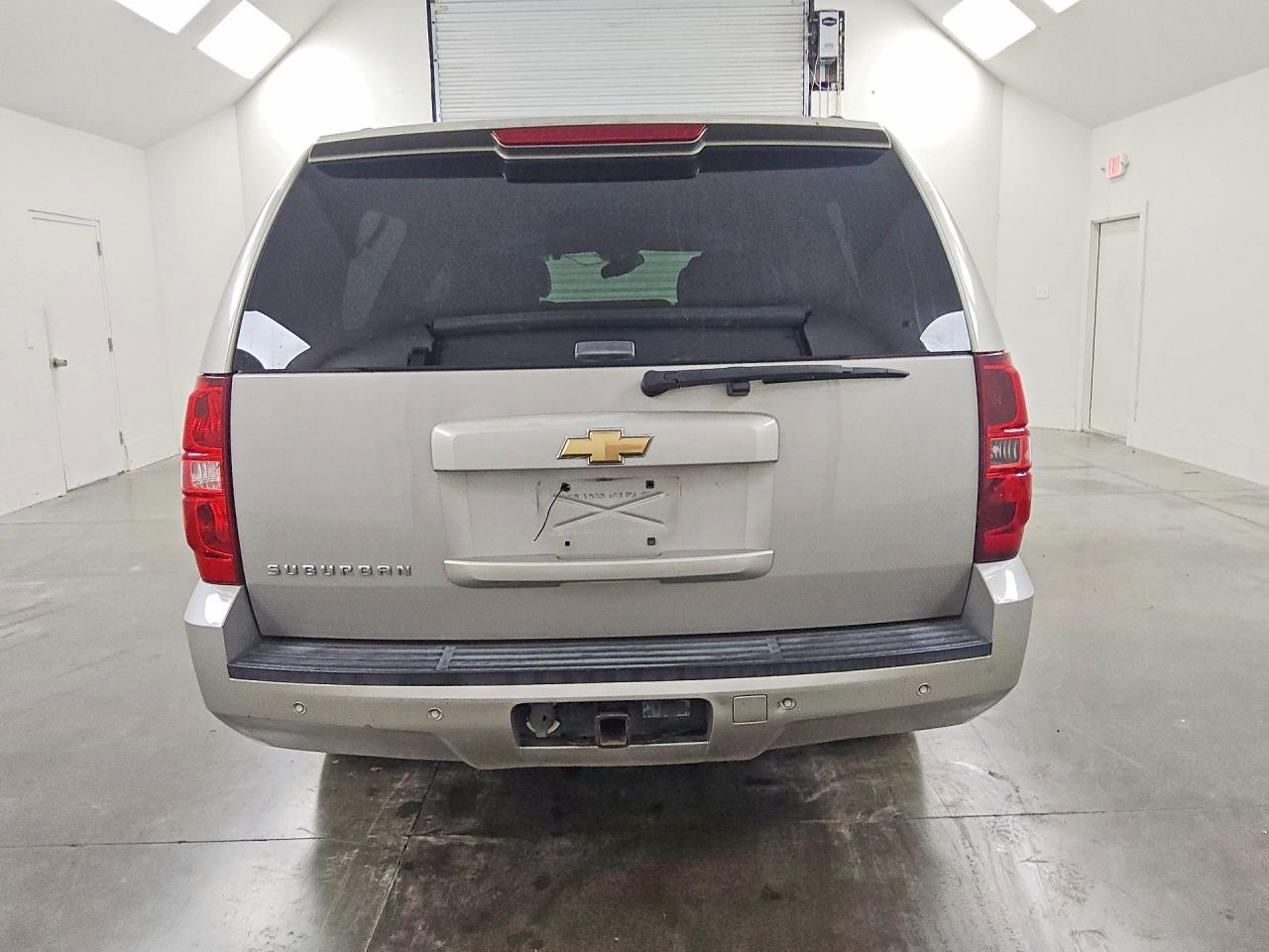 2007 Chevrolet Suburban C1500 Silver vin: 1GNFC16J77J372227