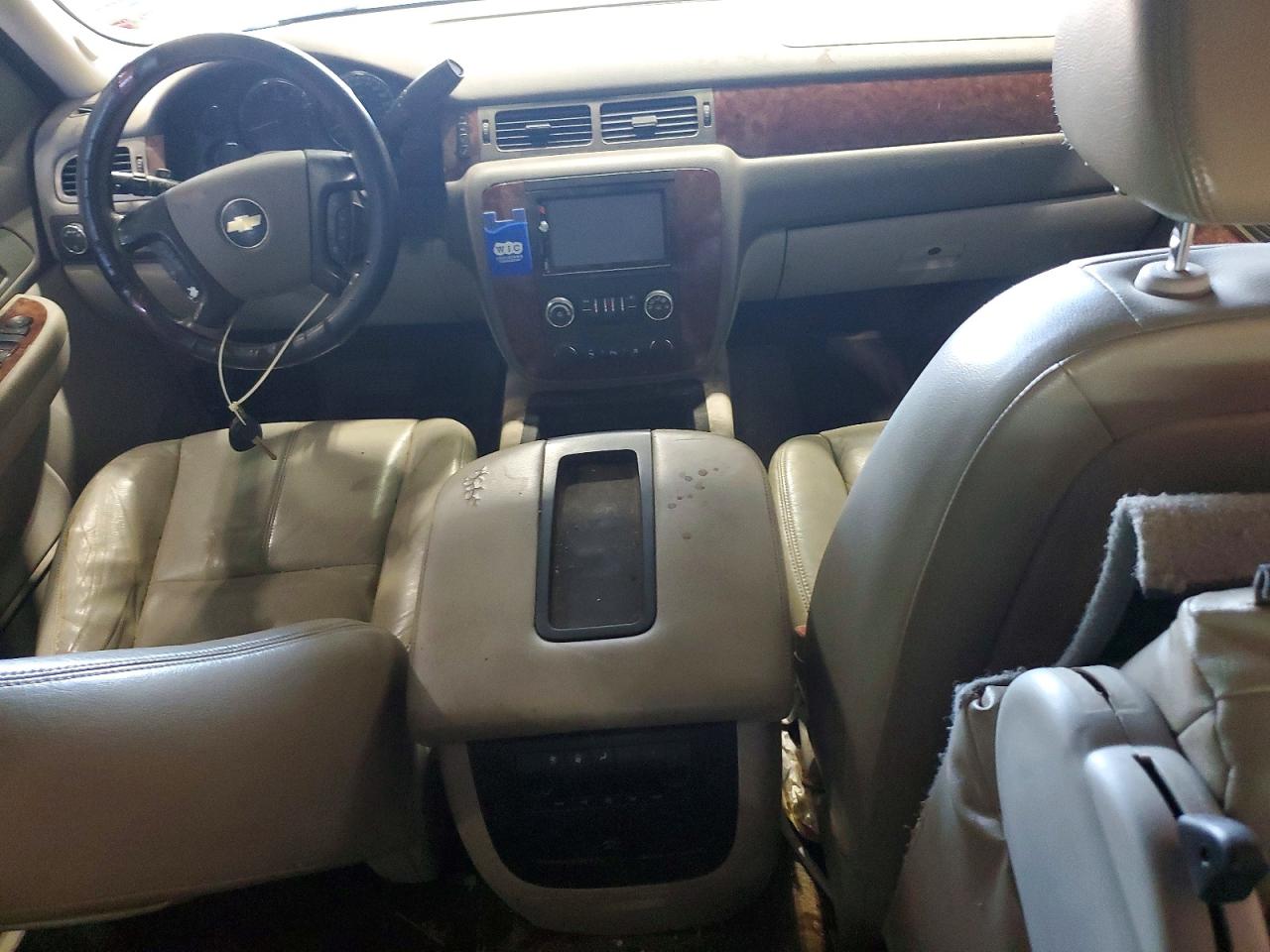 2009 Chevrolet Tahoe C1500 Lt White vin: 1GNFC23009R298302