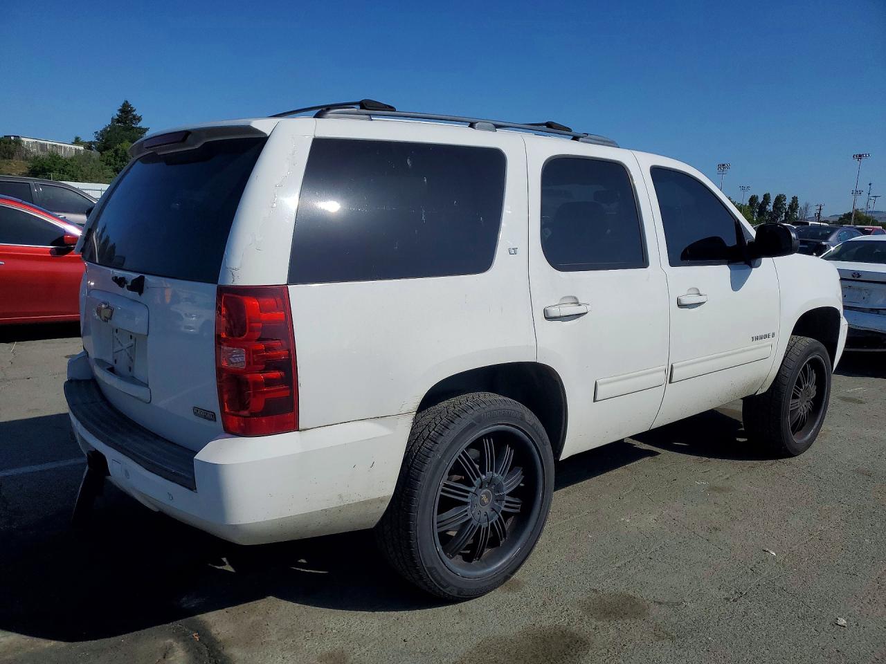 2009 Chevrolet Tahoe Lt White vin: 1GNFC23019R256754
