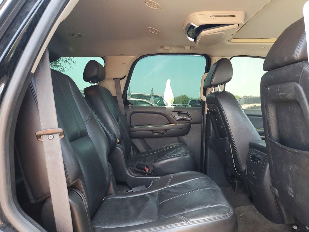 2009 Chevrolet Tahoe C1500 Lt Black vin: 1GNFC23029R170739