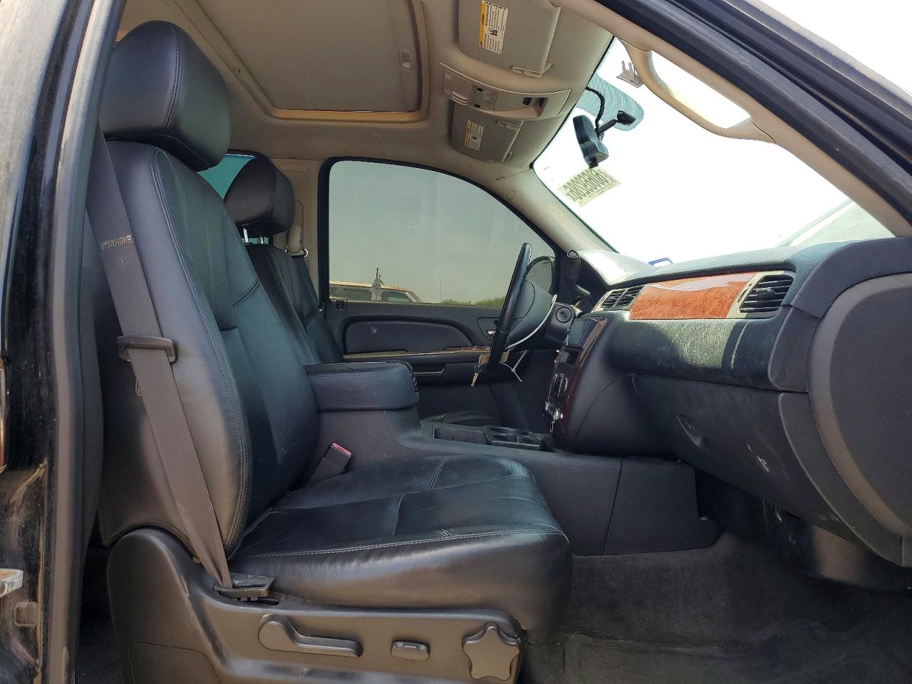 2009 Chevrolet Tahoe C1500 Lt Black vin: 1GNFC23029R170739
