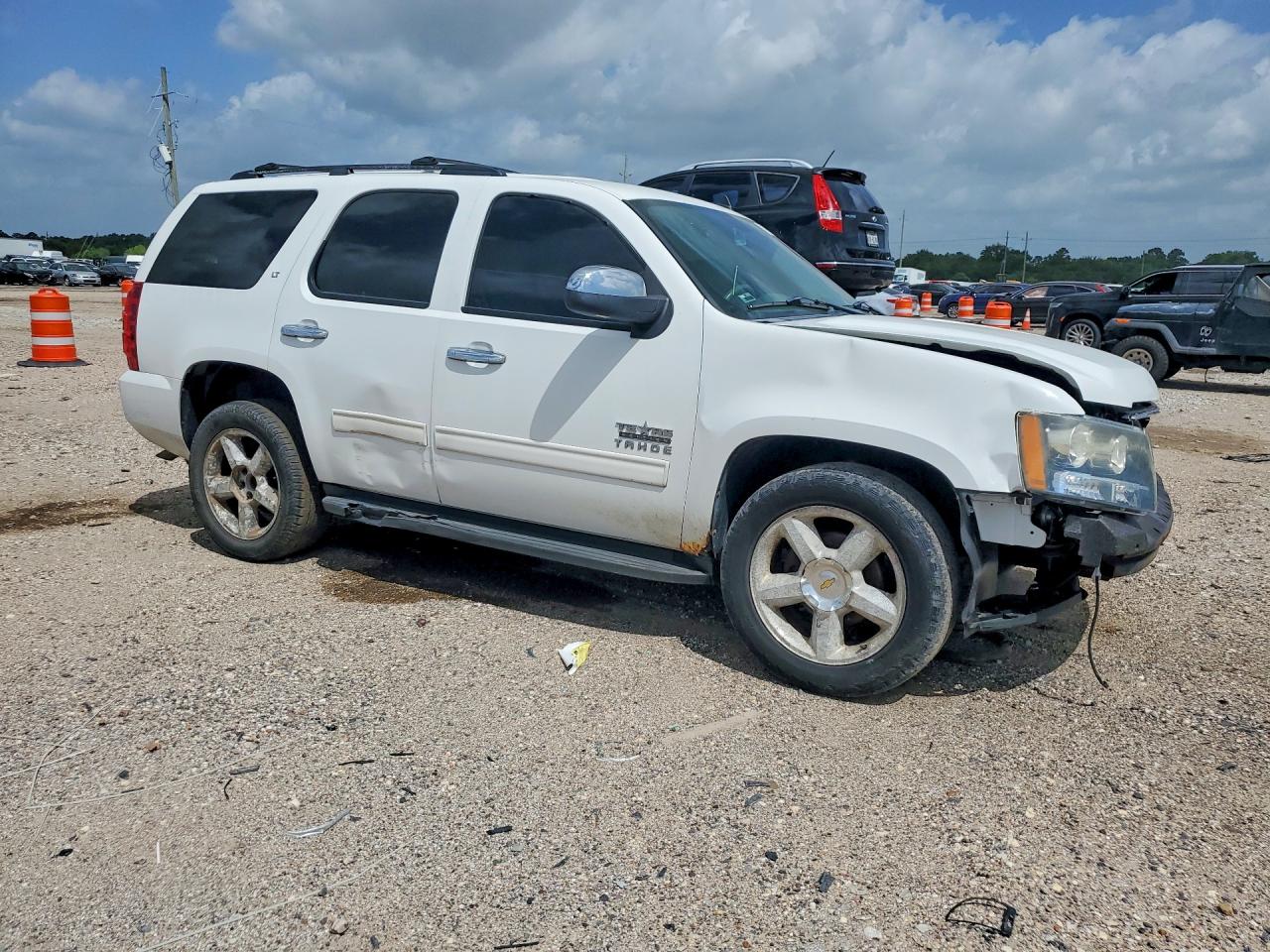 2009 Chevrolet Tahoe White vin: 1GNFC23039R301998