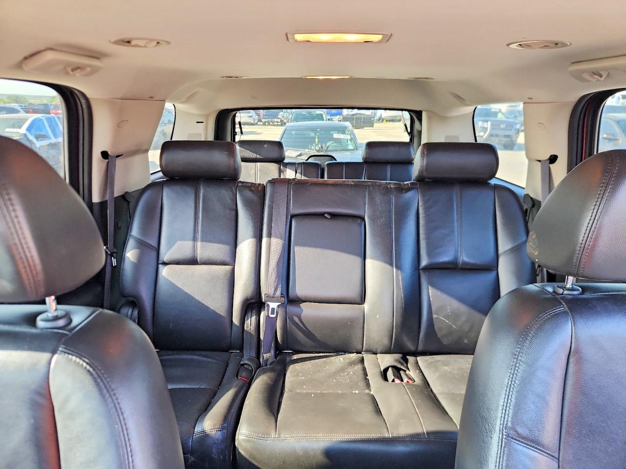 2009 Chevrolet Tahoe C1500 Lt Maroon vin: 1GNFC230X9R151145