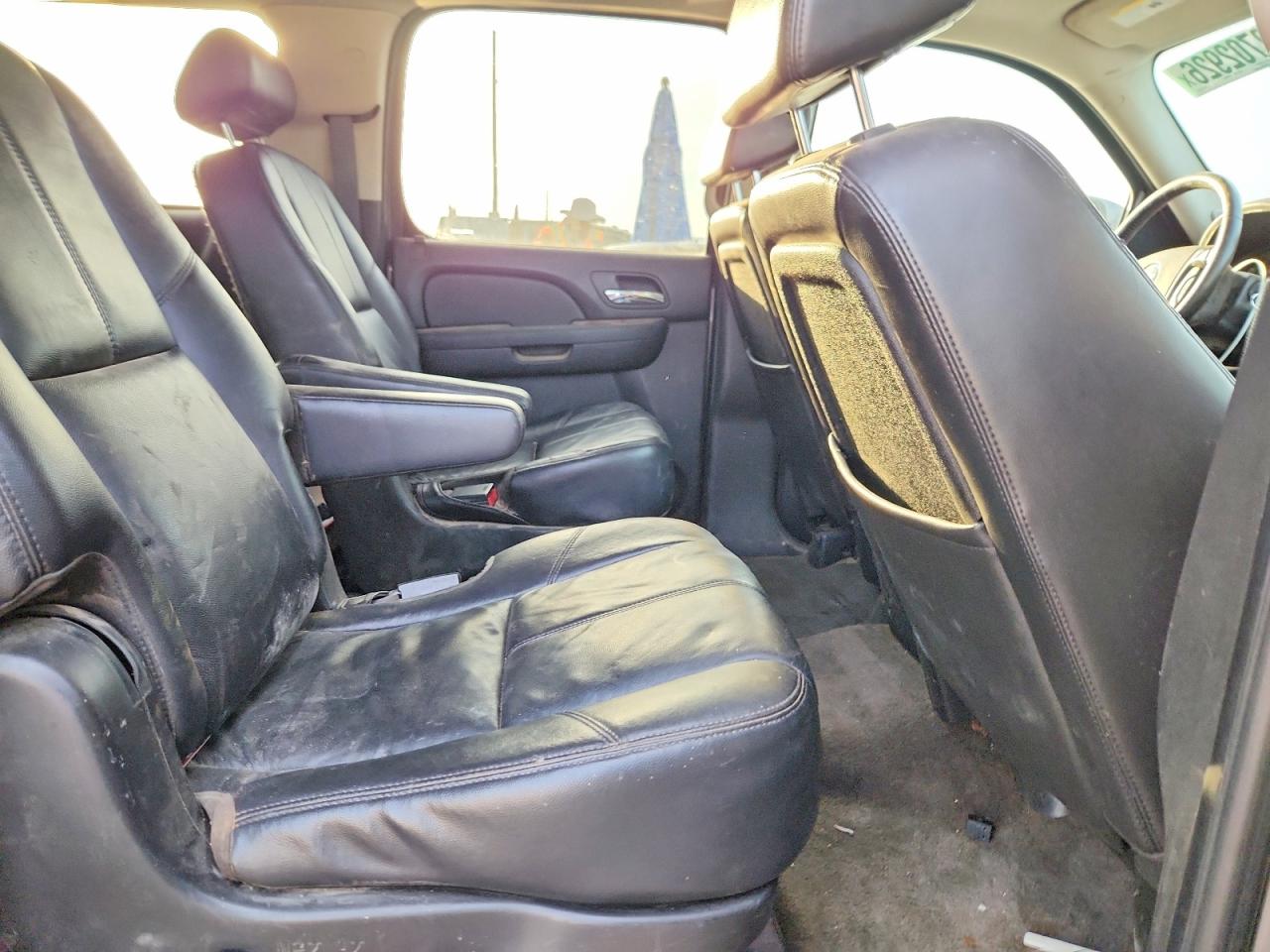 2009 Chevrolet Suburban C1500 Lt Gray vin: 1GNFC26039J123519