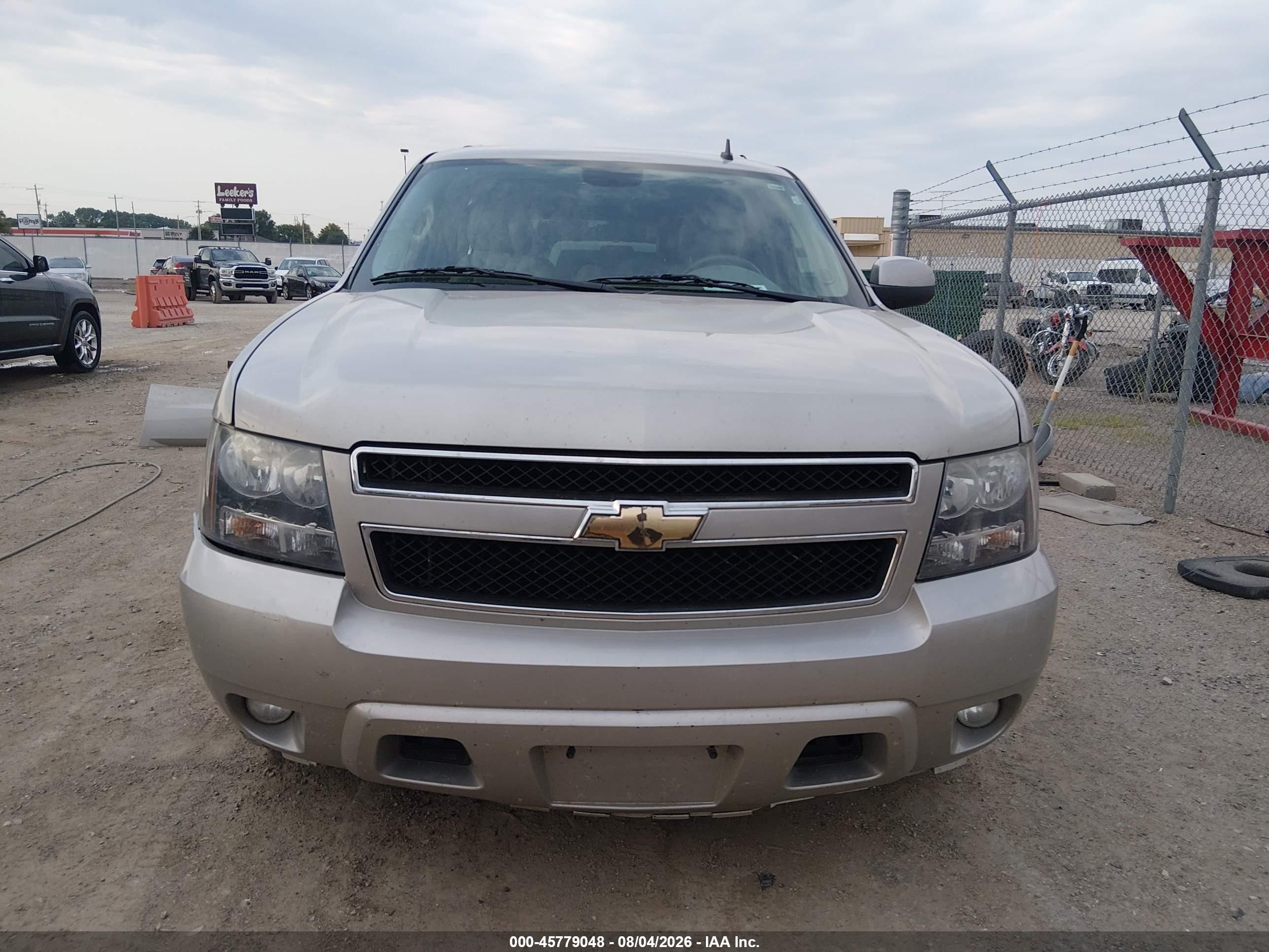 2009 Chevrolet Suburban 1500 Lt2 Gray vin: 1GNFC260X9R213736