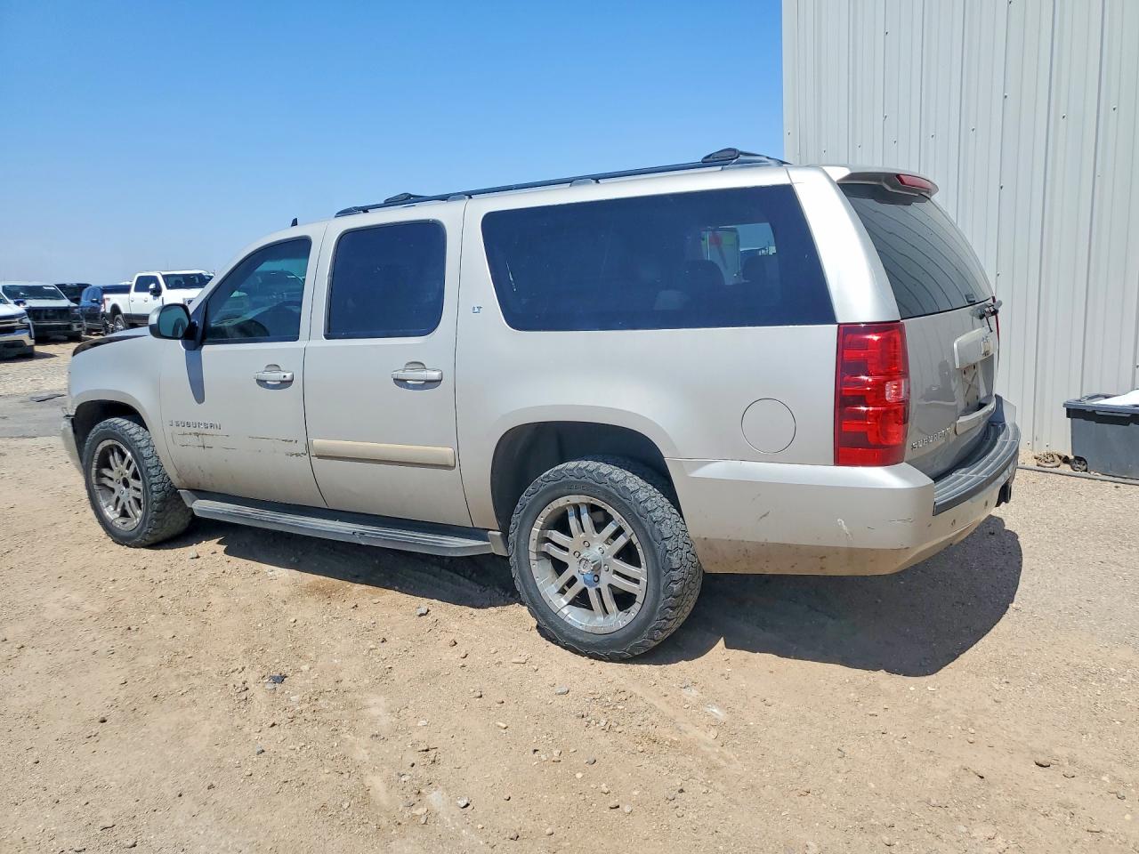 2009 Chevrolet Suburban C1500 Lt Tan vin: 1GNFC26J29J105876