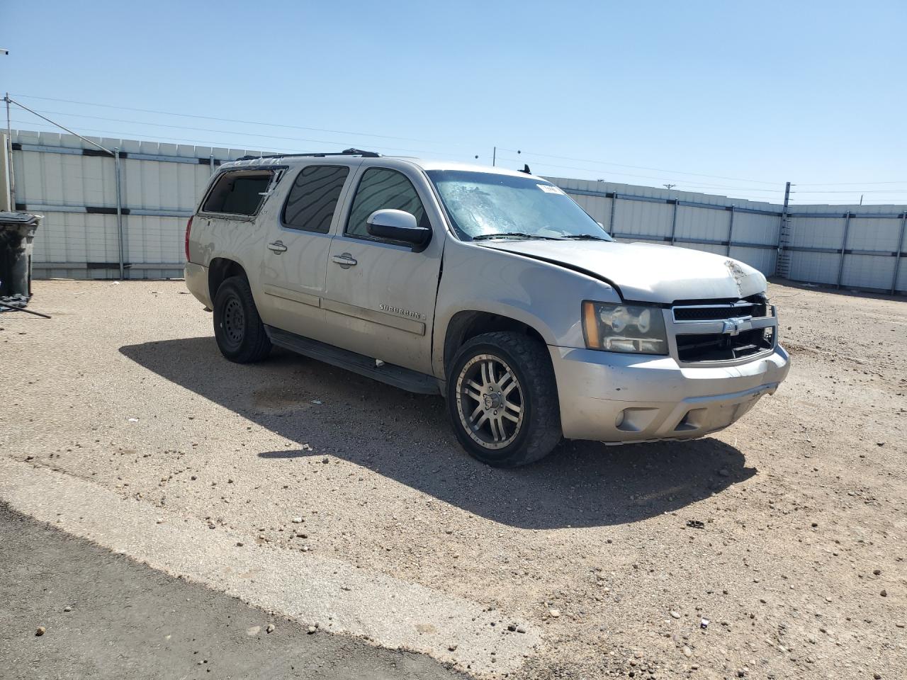 2009 Chevrolet Suburban C1500 Lt Tan vin: 1GNFC26J29J105876 Damage: Right Rear Wheel, Missing, Replacement Required