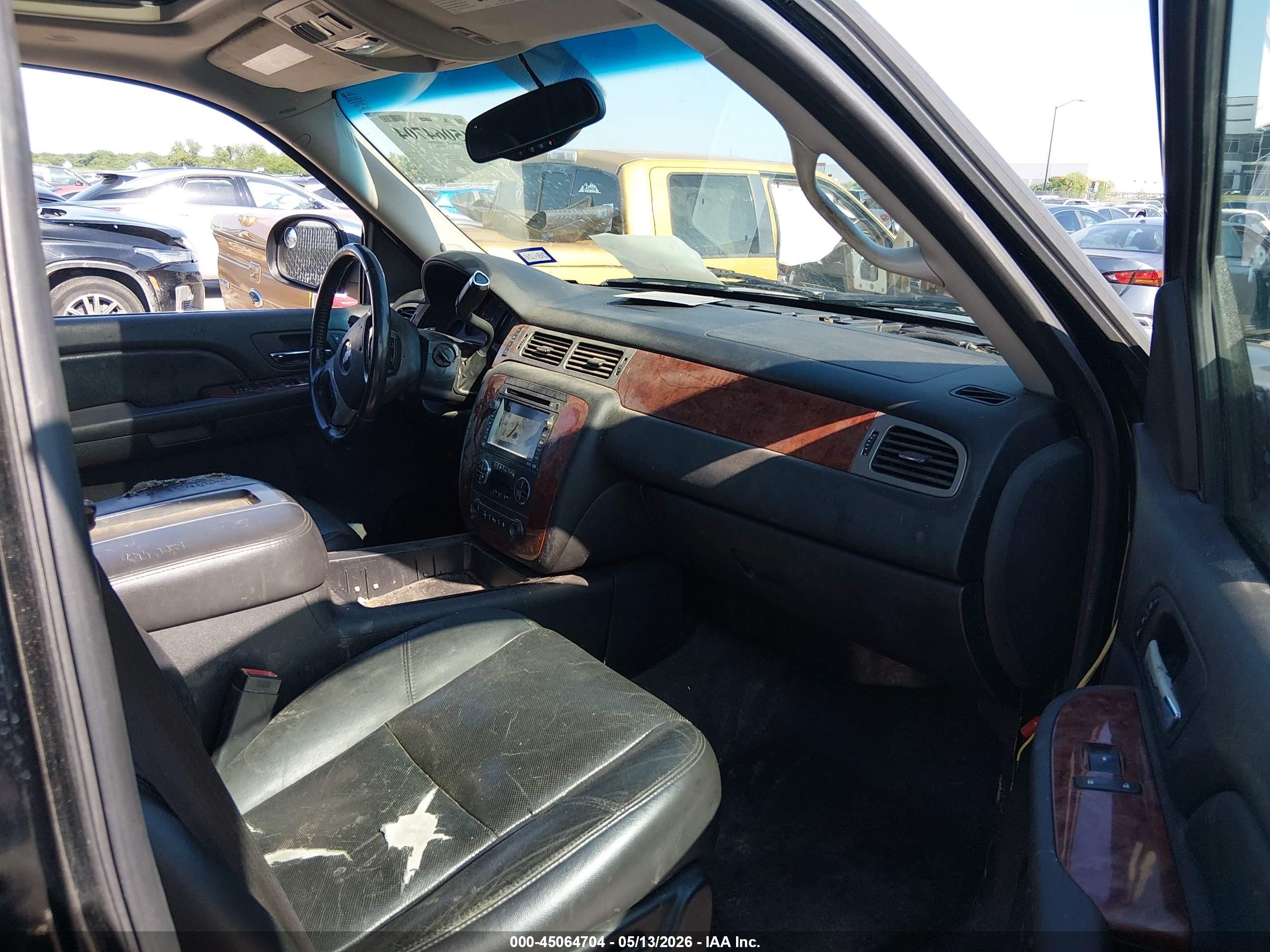 2009 Chevrolet Tahoe Ltz Black vin: 1GNFC33049R252736