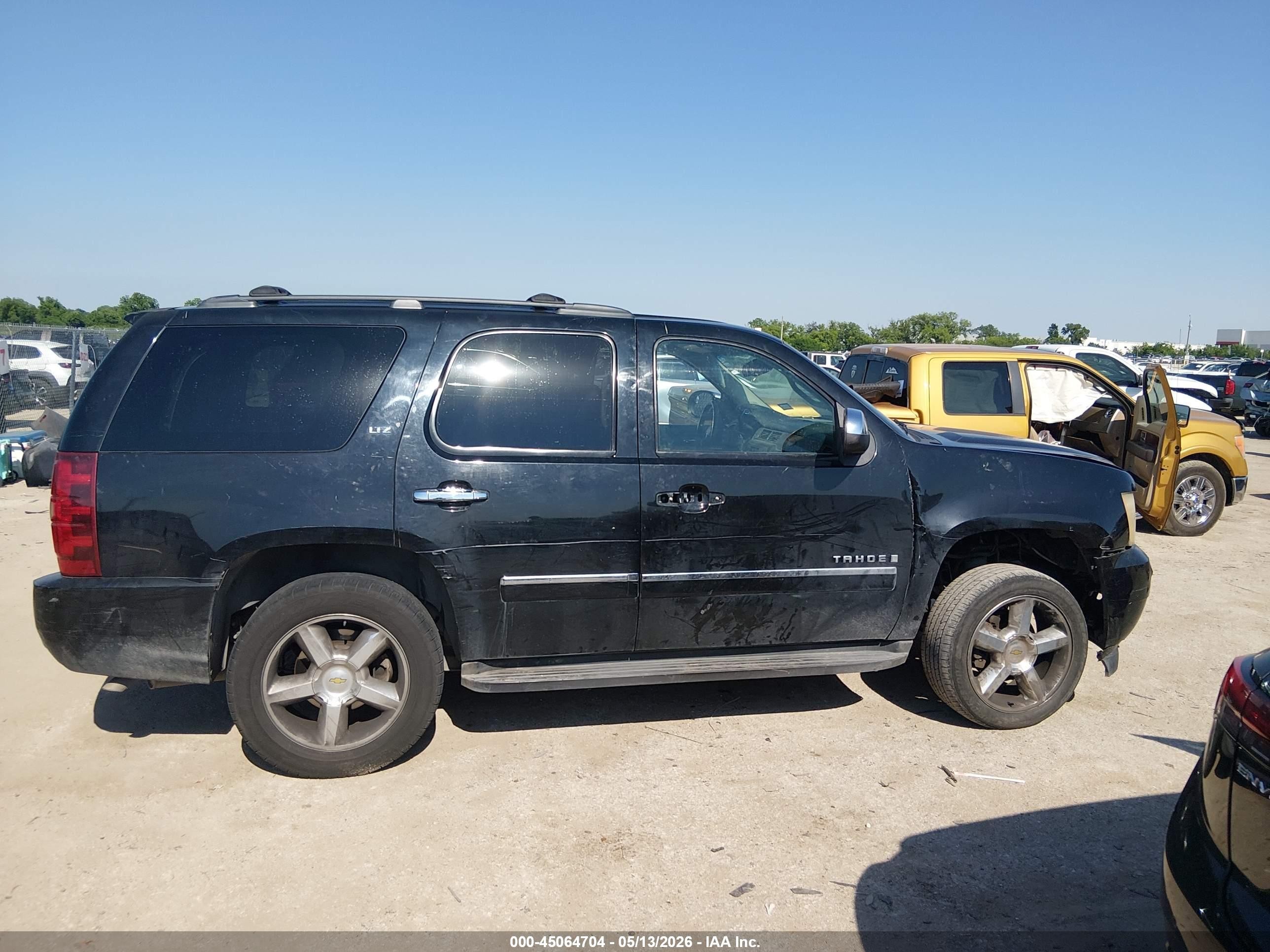 2009 Chevrolet Tahoe Ltz Black vin: 1GNFC33049R252736