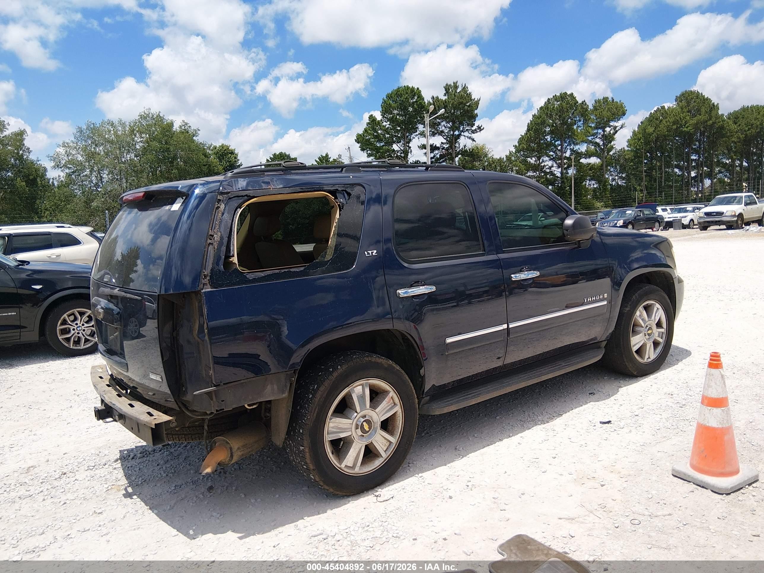 2009 Chevrolet Tahoe Ltz Черный vin: 1GNFC33049R288412