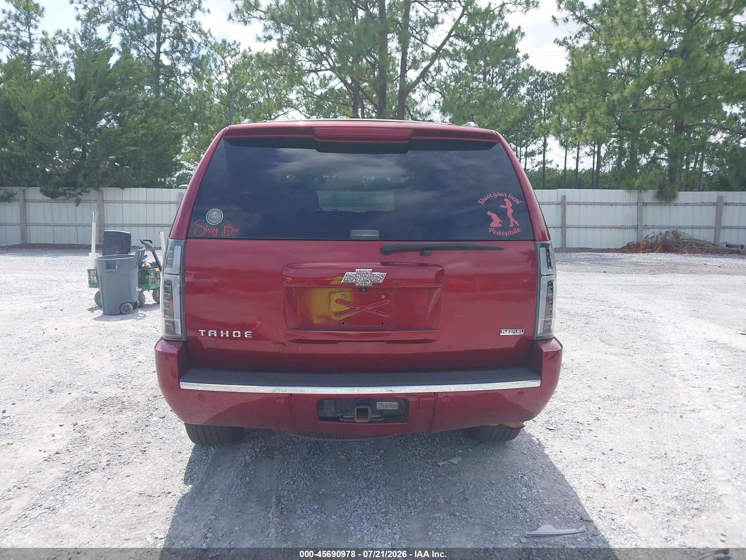 2009 Chevrolet Tahoe Ltz Красный vin: 1GNFC33059R200662