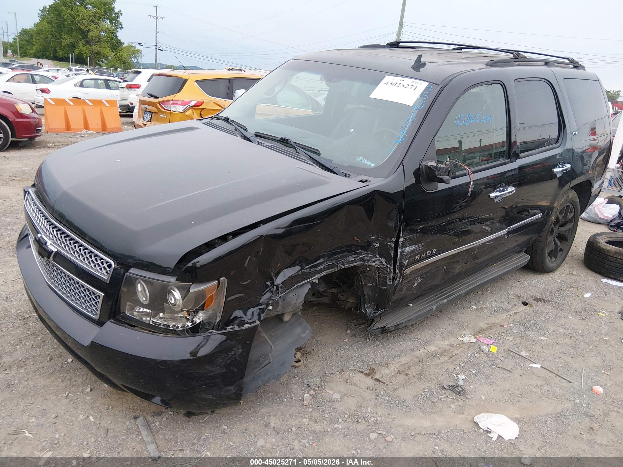 2009 Chevrolet Tahoe Ltz Black vin: 1GNFC33069R186772