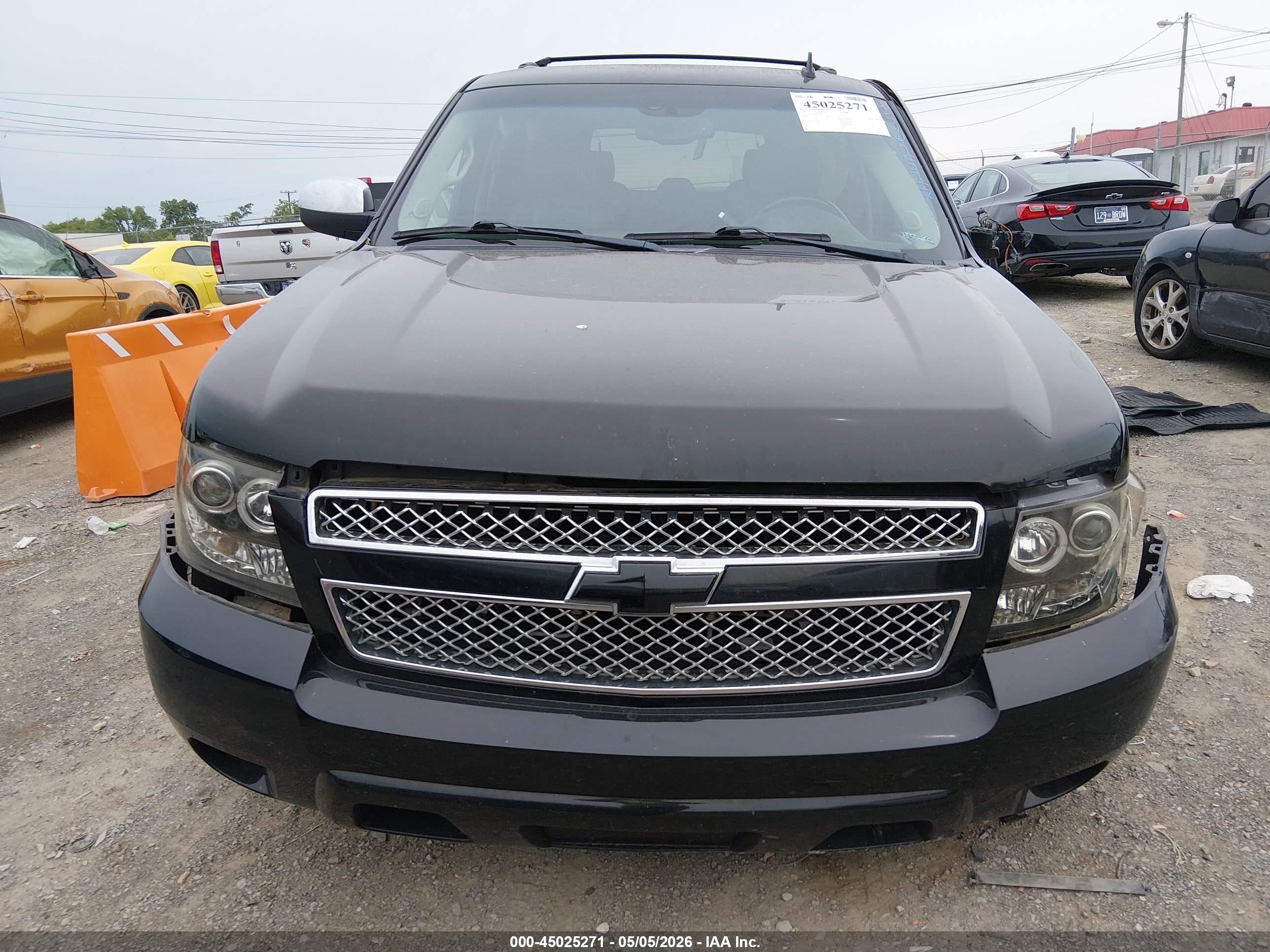 2009 Chevrolet Tahoe Ltz Black vin: 1GNFC33069R186772