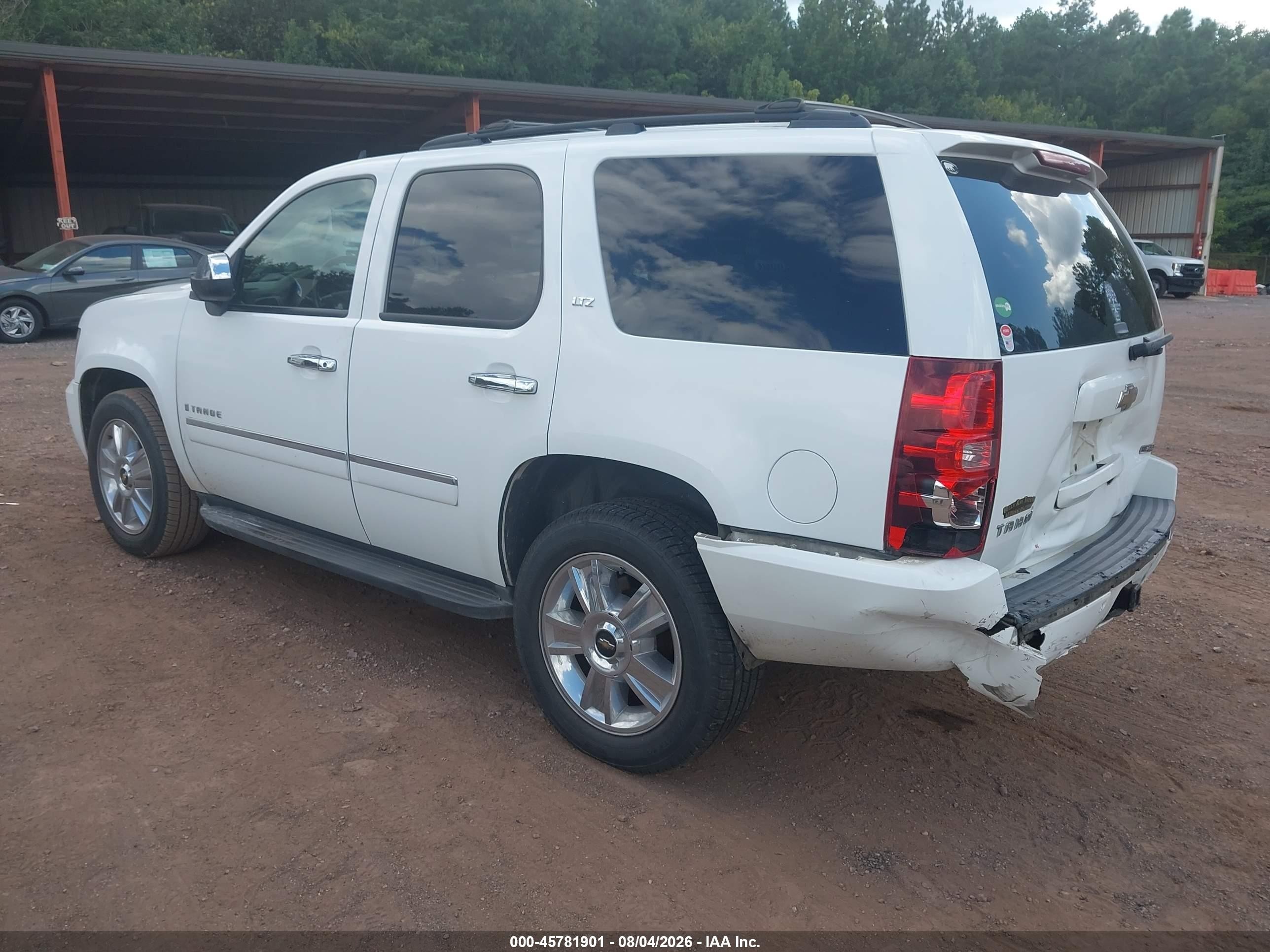 2009 Chevrolet Tahoe Ltz White vin: 1GNFC33079R282720