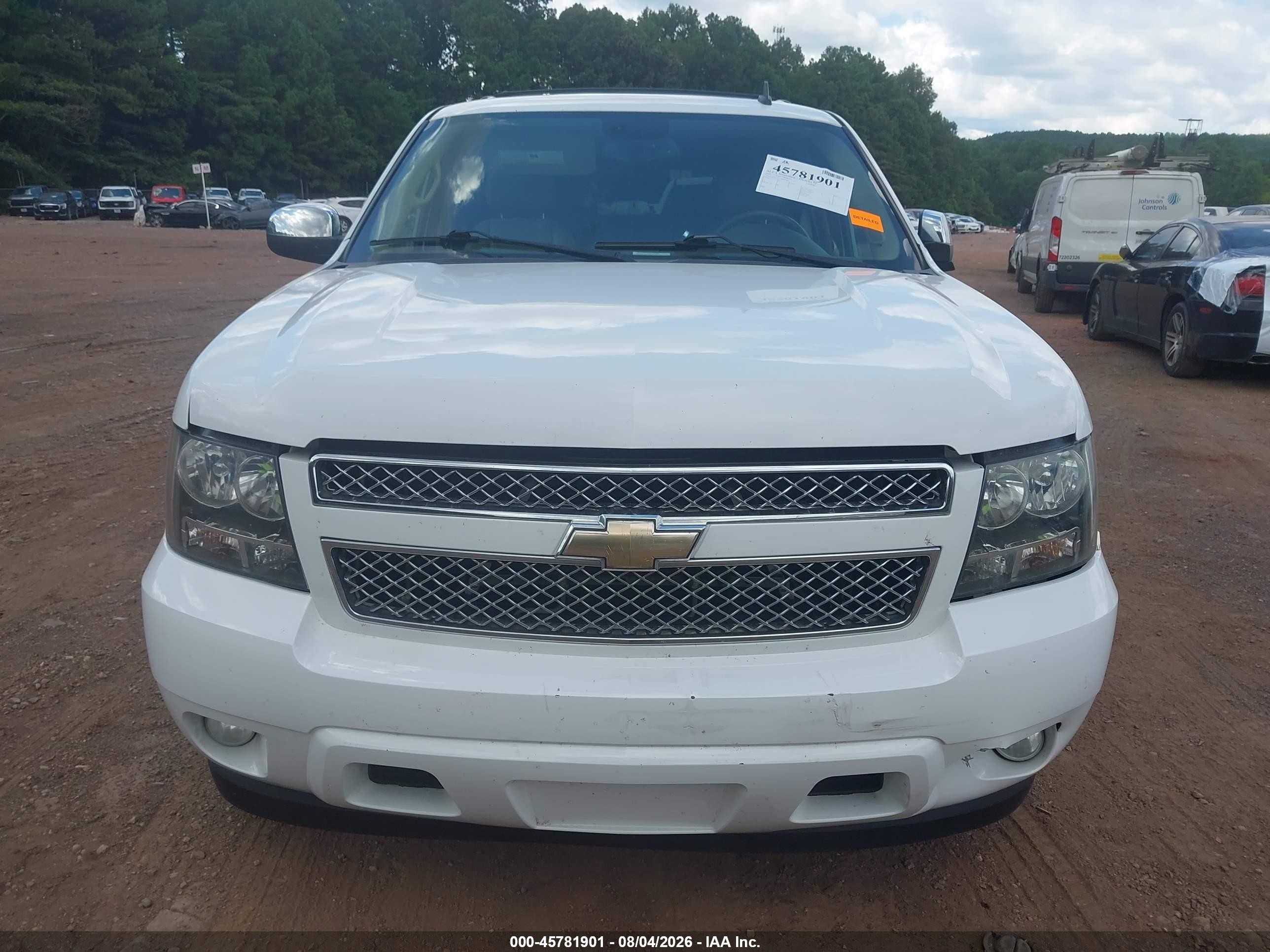 2009 Chevrolet Tahoe Ltz White vin: 1GNFC33079R282720