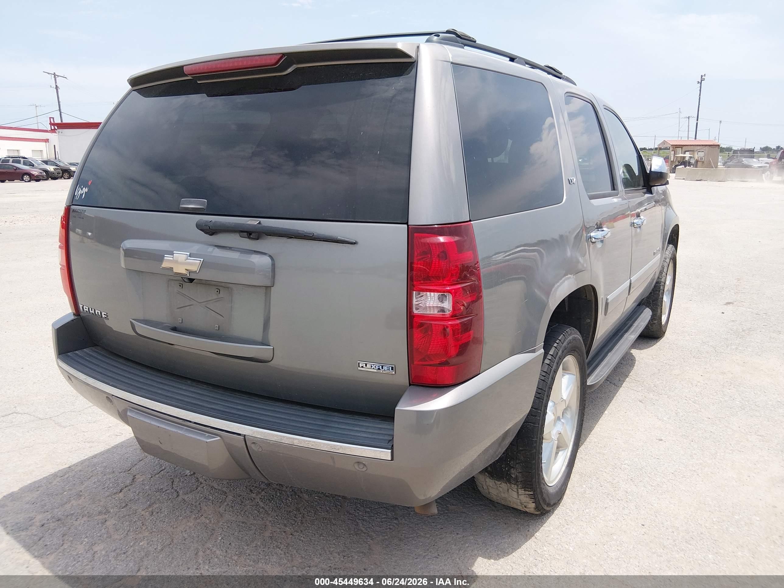 2009 Chevrolet Tahoe Ltz Brown vin: 1GNFC33089R172890