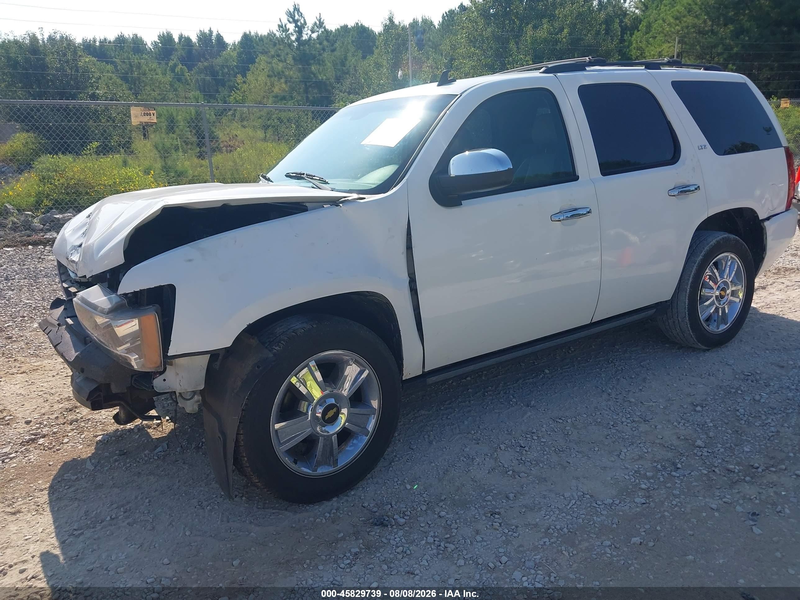 2009 Chevrolet Tahoe Ltz Белый vin: 1GNFC33J19R291065