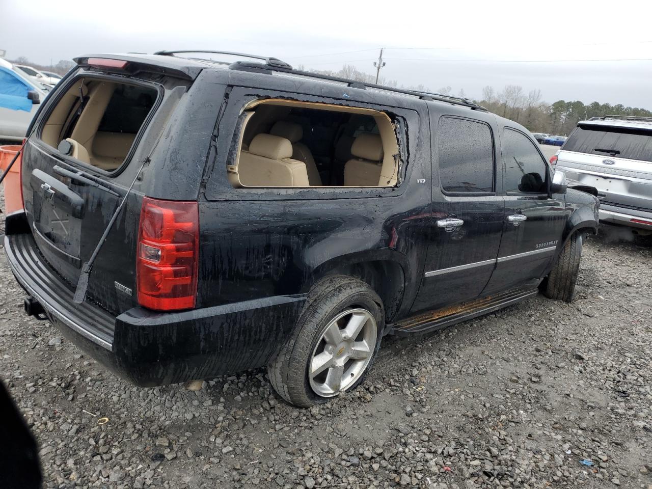 2009 Chevrolet Suburban C1500 Ltz Черный vin: 1GNFC36019R276892