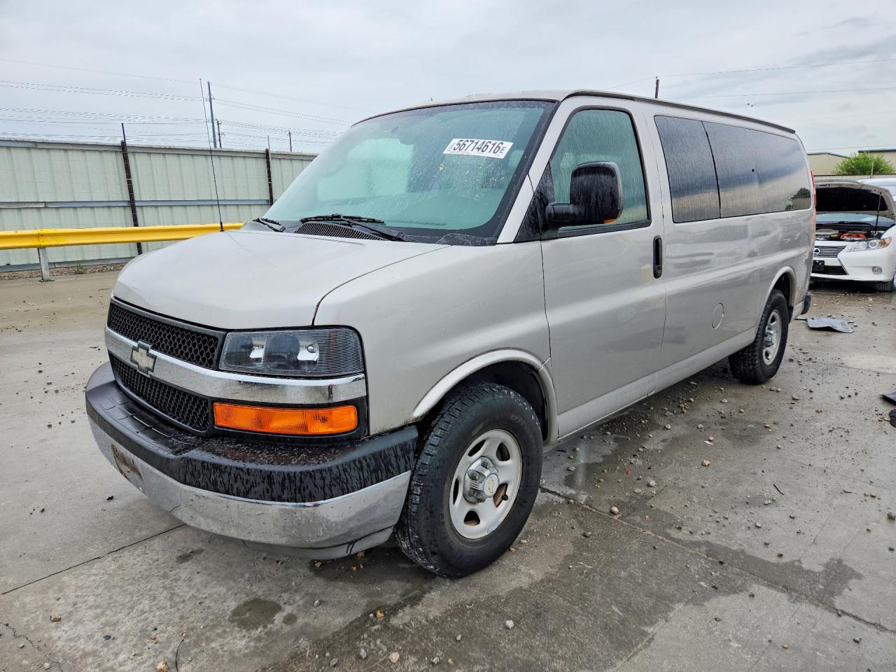 2007 Chevrolet Express G1500 Beige vin: 1GNFG15T271216555