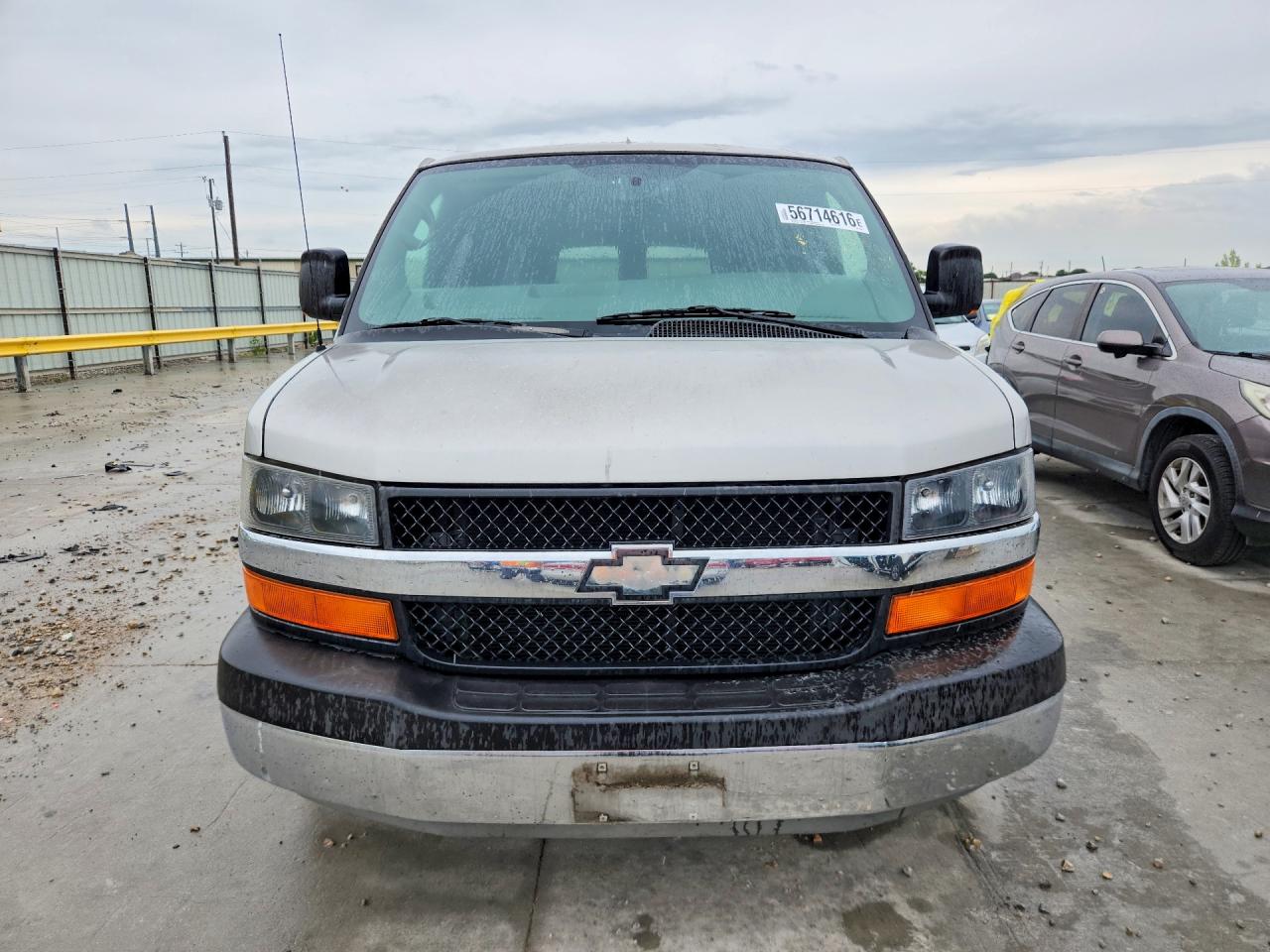 2007 Chevrolet Express G1500 Beige vin: 1GNFG15T271216555