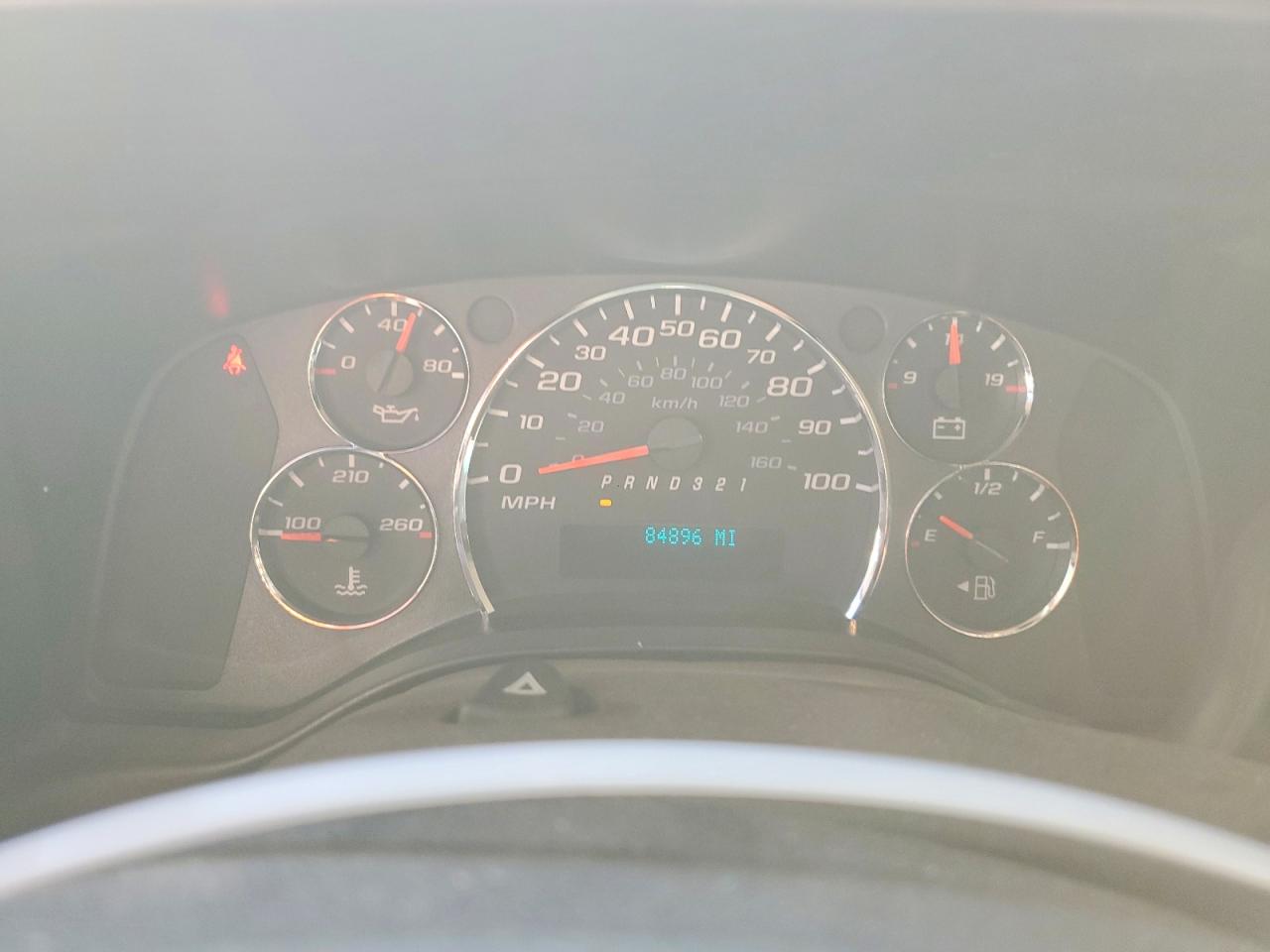 2009 Chevrolet Express G1500 White vin: 1GNFH154191146068