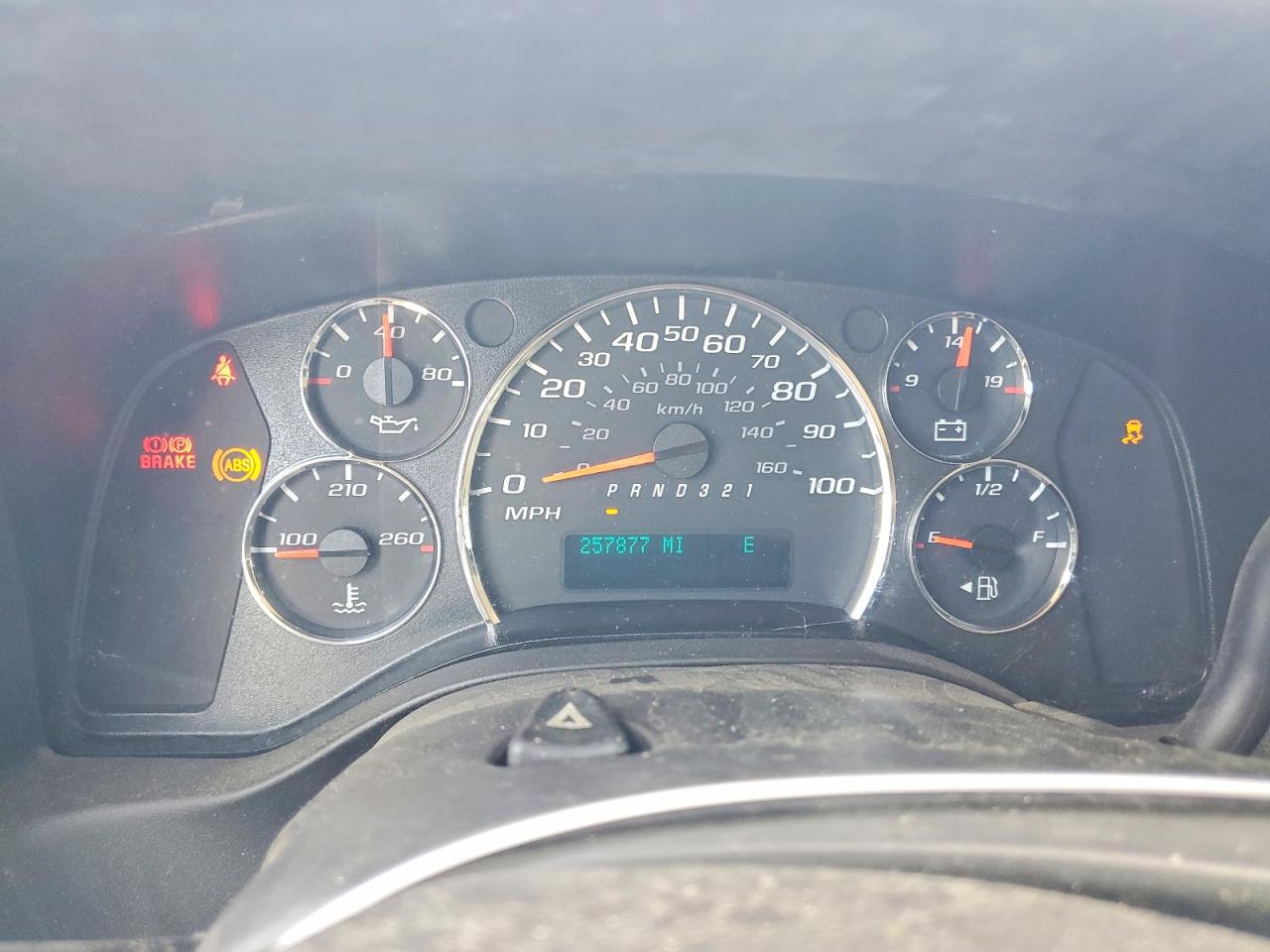 2008 Chevrolet Express G1500 Silver vin: 1GNFH154781213819