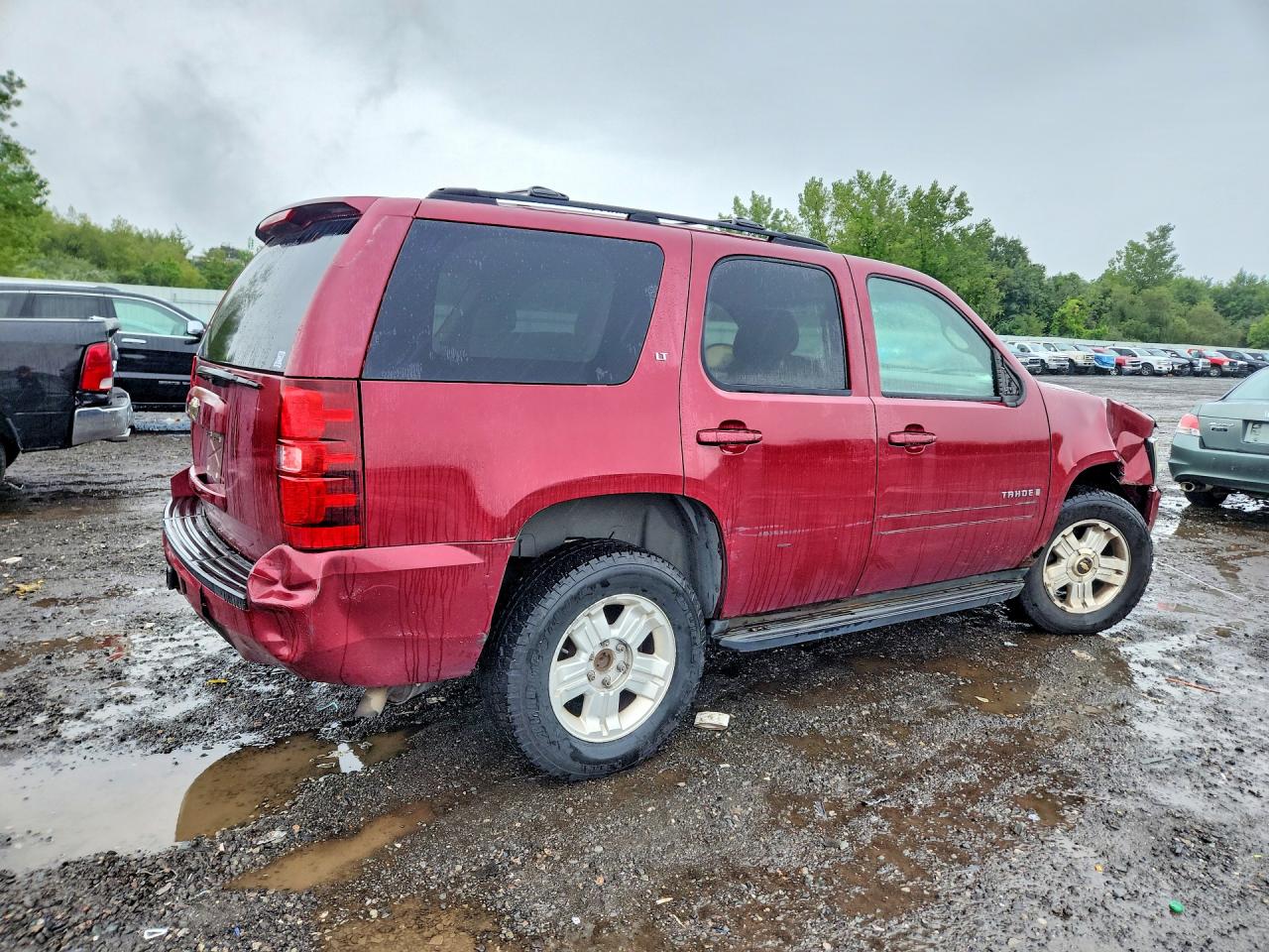 2007 Chevrolet Tahoe K1500 Red vin: 1GNFK13007J105381