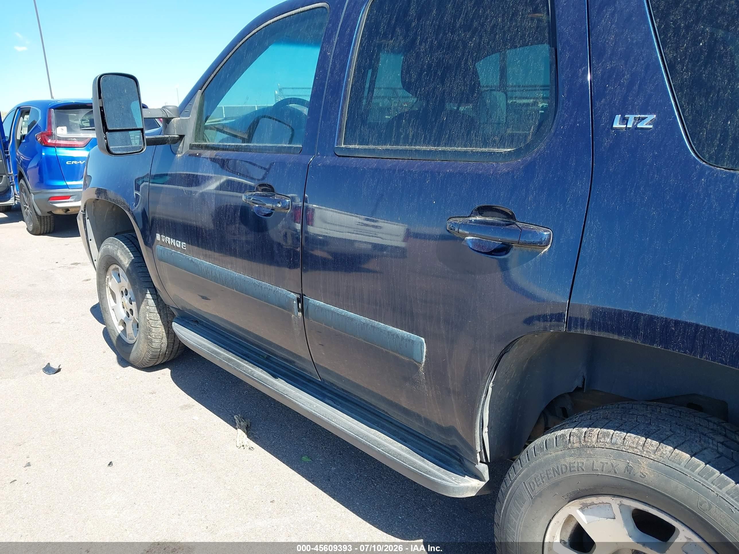 2007 Chevrolet Tahoe Ltz Dark Blue vin: 1GNFK13007R157255