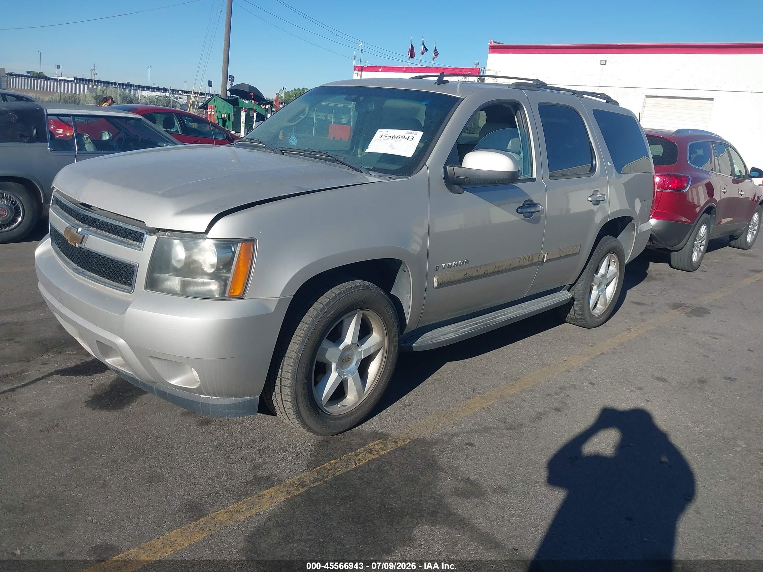 2007 Chevrolet Tahoe K1500 Серебряный vin: 1GNFK13007R2305  