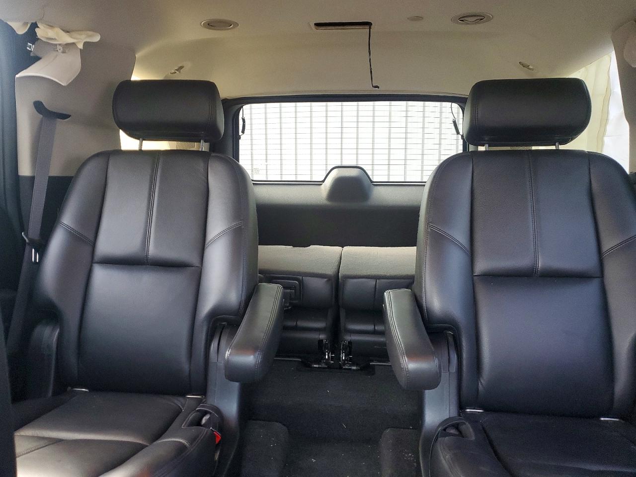 2008 Chevrolet Tahoe K1500 Black vin: 1GNFK13008R166152