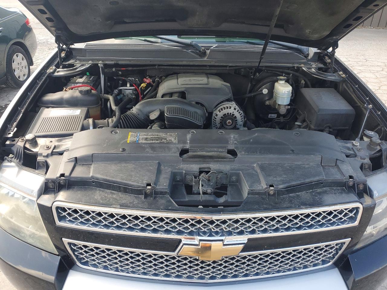 2008 Chevrolet Tahoe K1500 Black vin: 1GNFK13008R166152