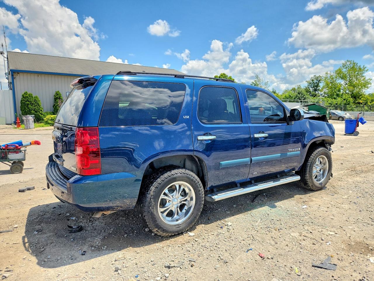 2007 Chevrolet Tahoe K1500 Blue vin: 1GNFK13017J270372