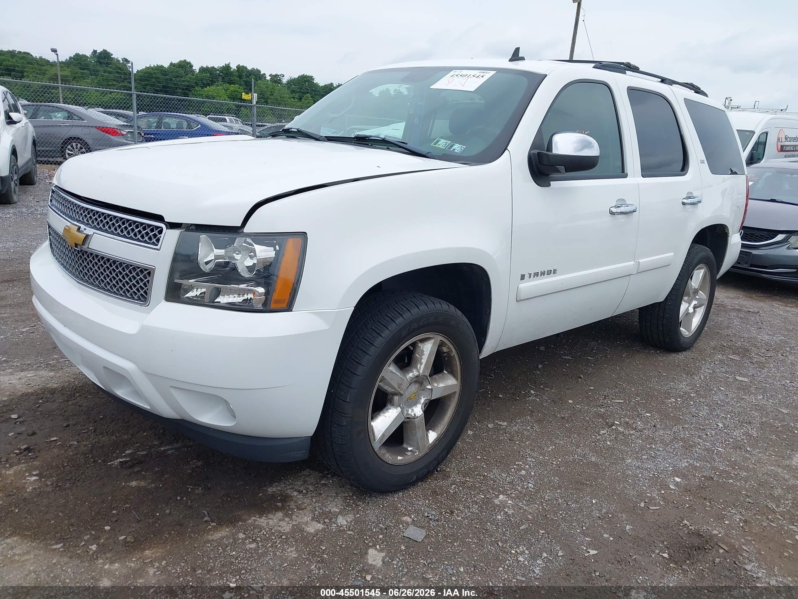 2007 Chevrolet Tahoe Ltz White vin: 1GNFK13017J366910