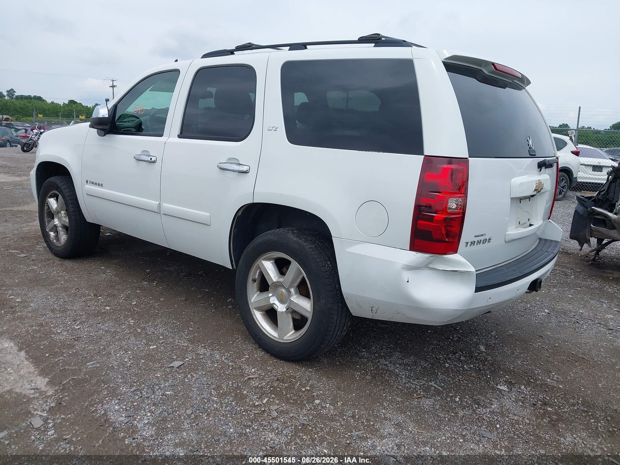 2007 Chevrolet Tahoe Ltz White vin: 1GNFK13017J366910