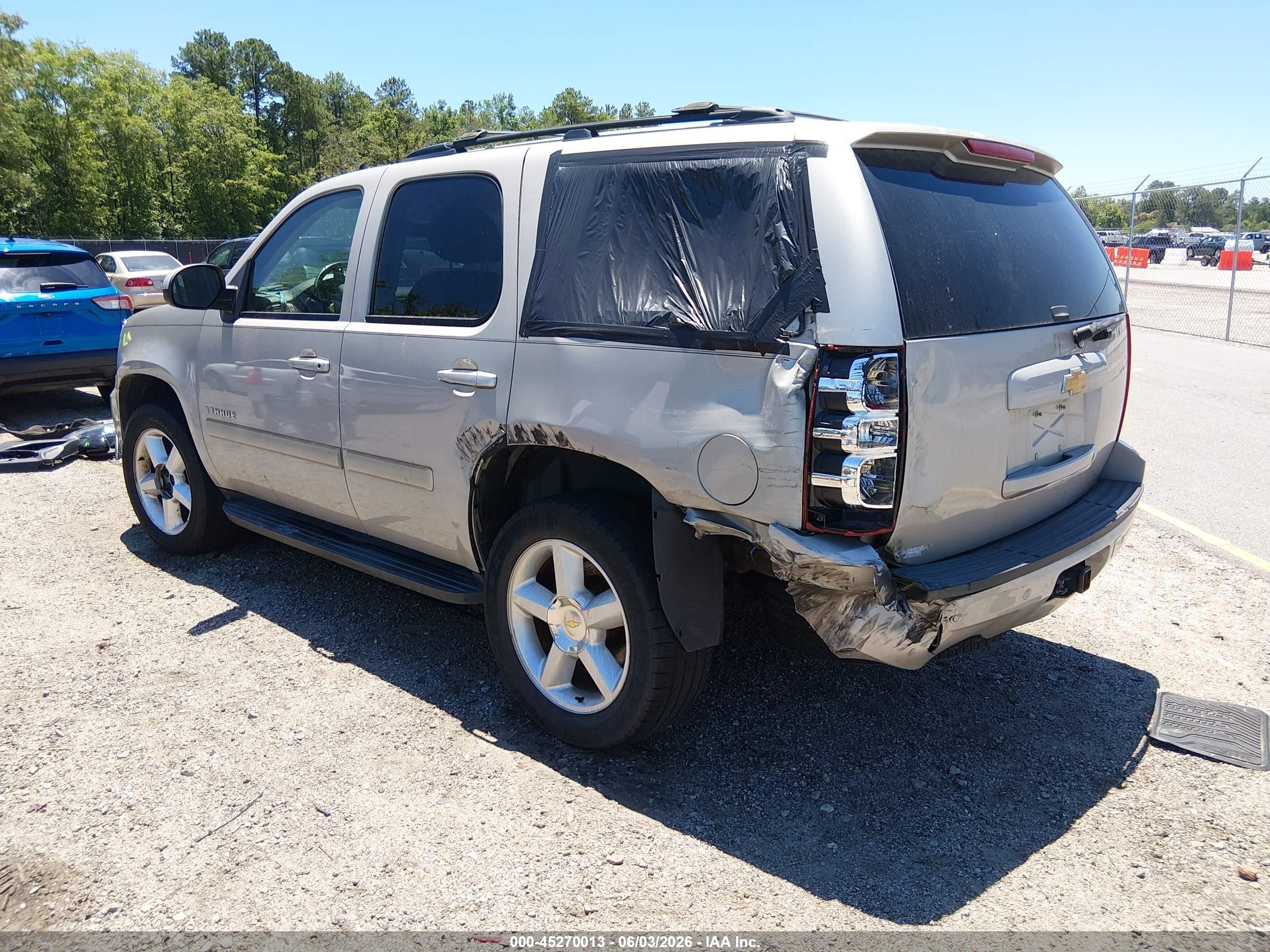 2008 Chevrolet Tahoe Lt Gray vin: 1GNFK13018J142540