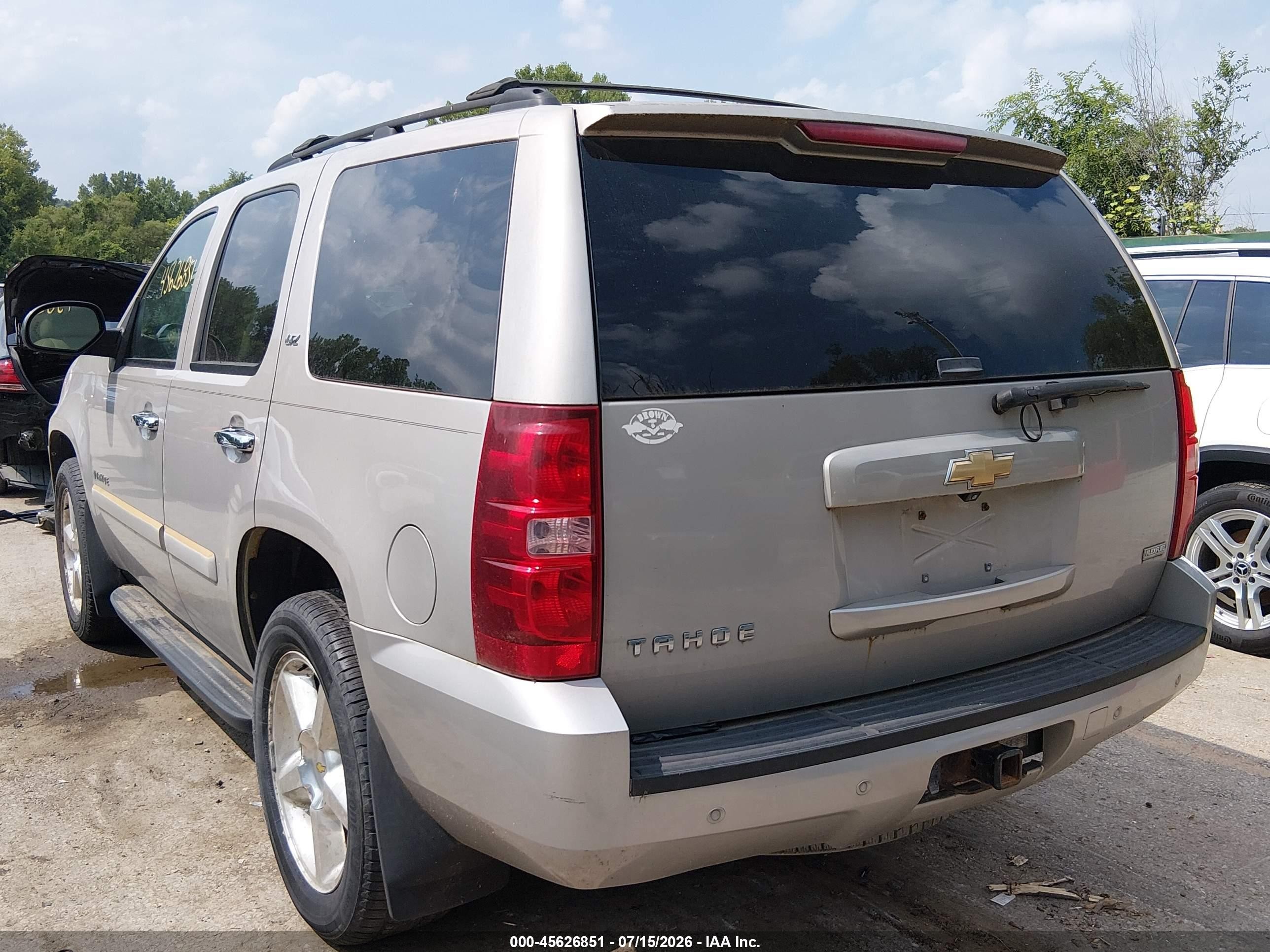 2007 Chevrolet Tahoe Ltz Silver vin: 1GNFK13027J386938