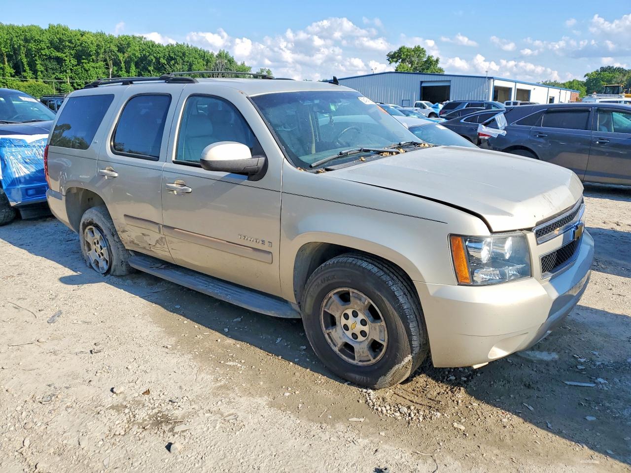 2007 Chevrolet Tahoe K1500 Gold vin: 1GNFK13027R101415