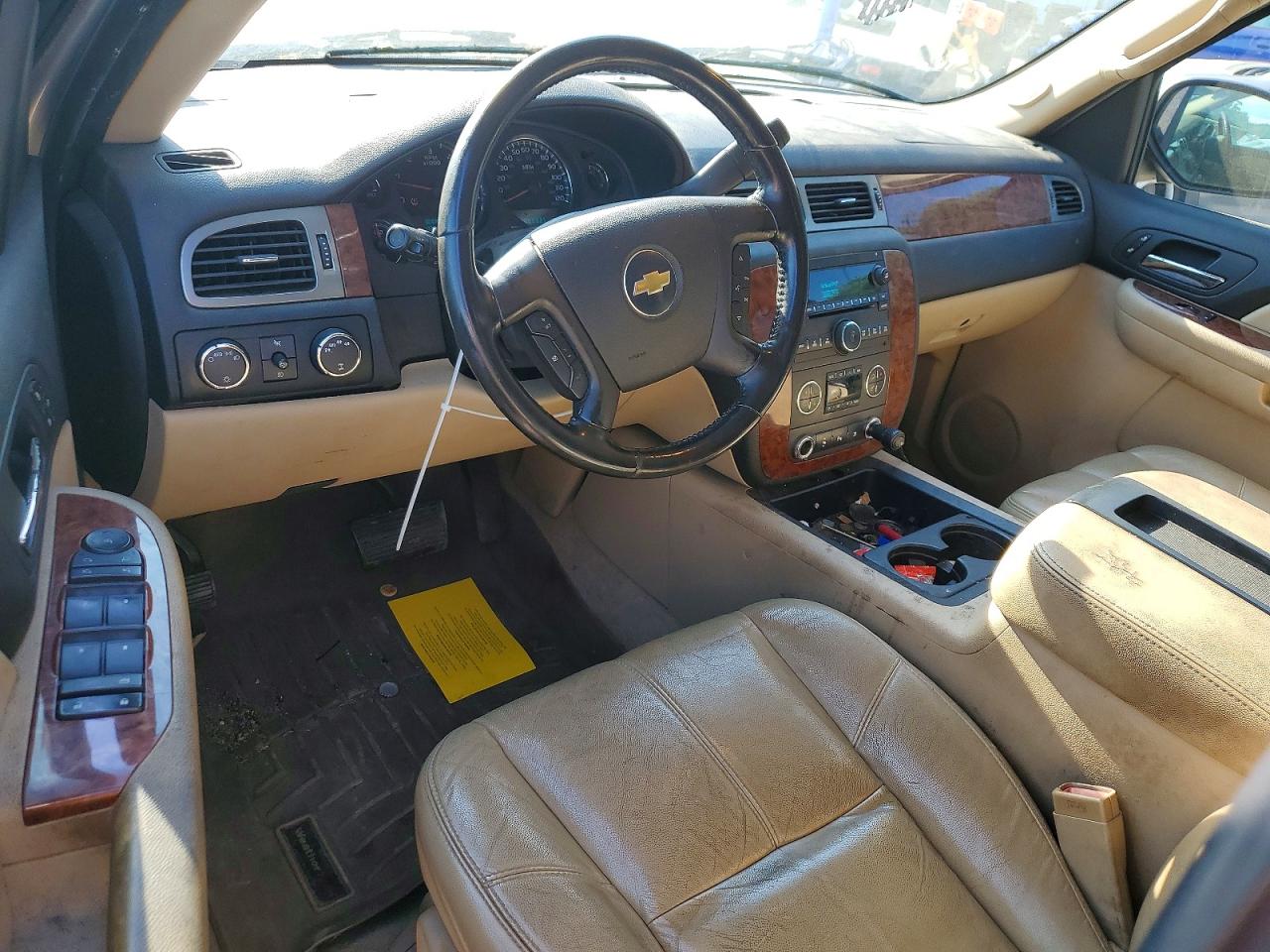 2007 Chevrolet Tahoe K1500 Gold vin: 1GNFK13027R101415