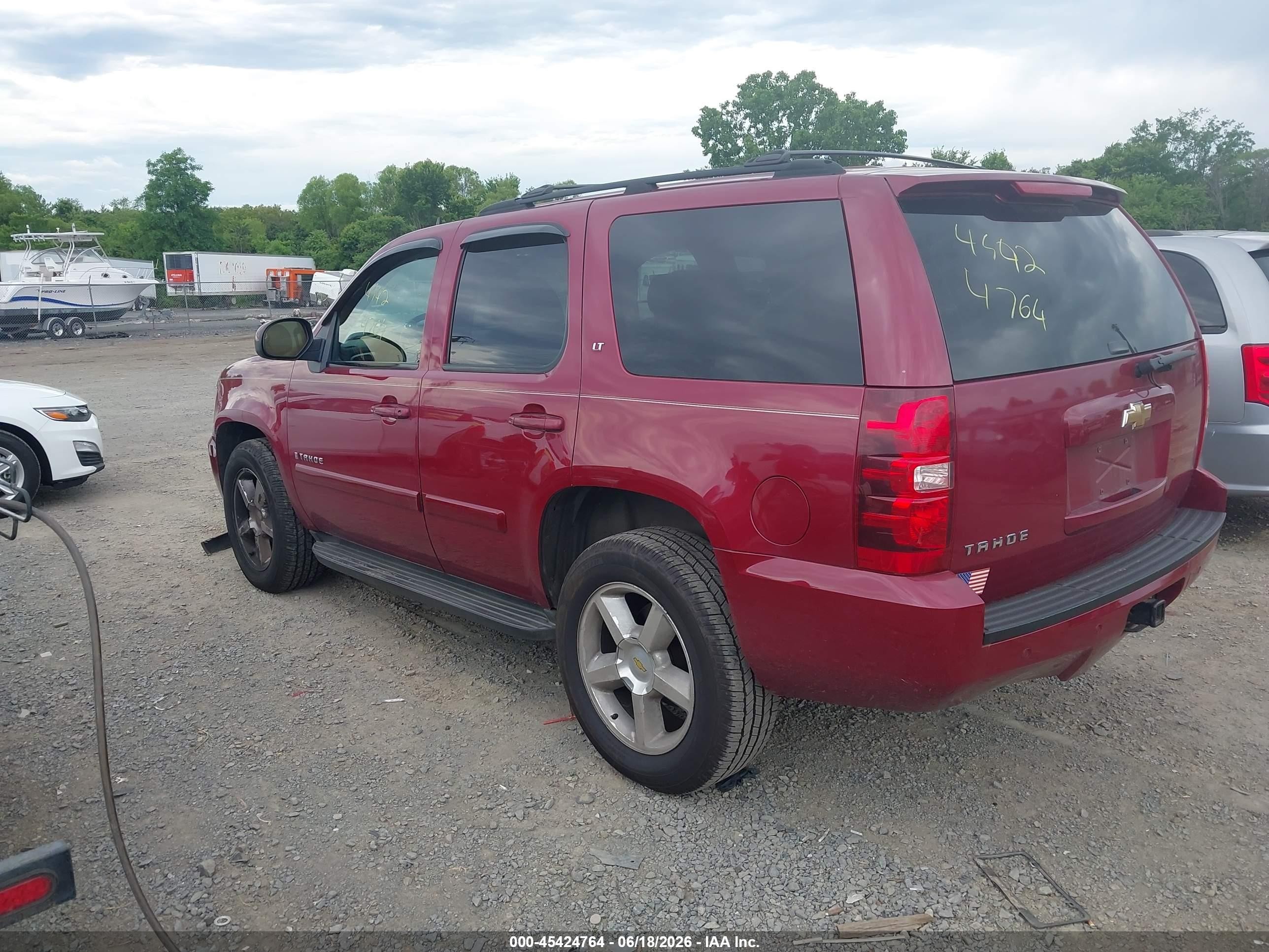 2007 Chevrolet Tahoe Lt Красный vin: 1GNFK13027R113807