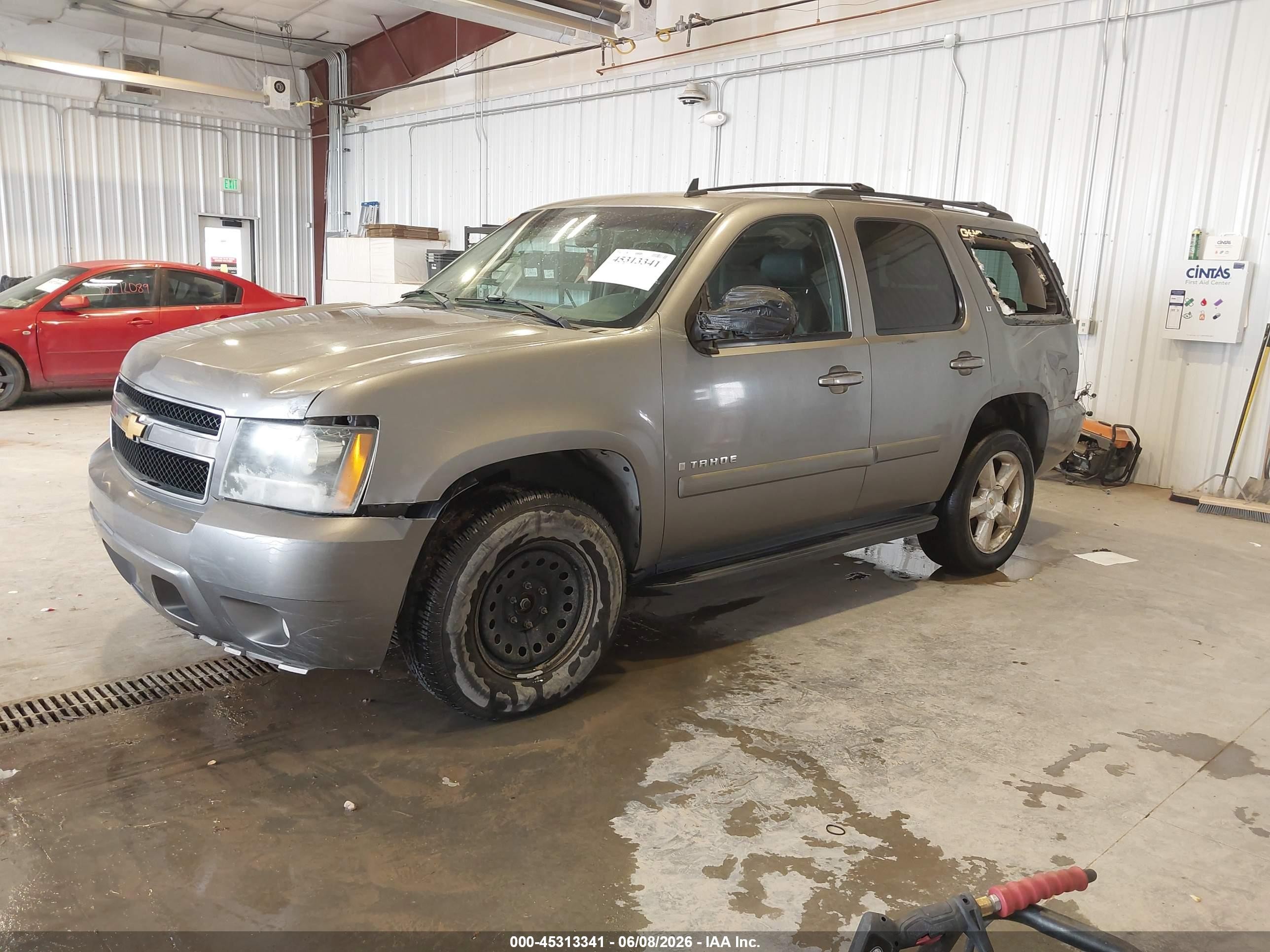 2007 Chevrolet Tahoe Lt Серый vin: 1GNFK13027R181878