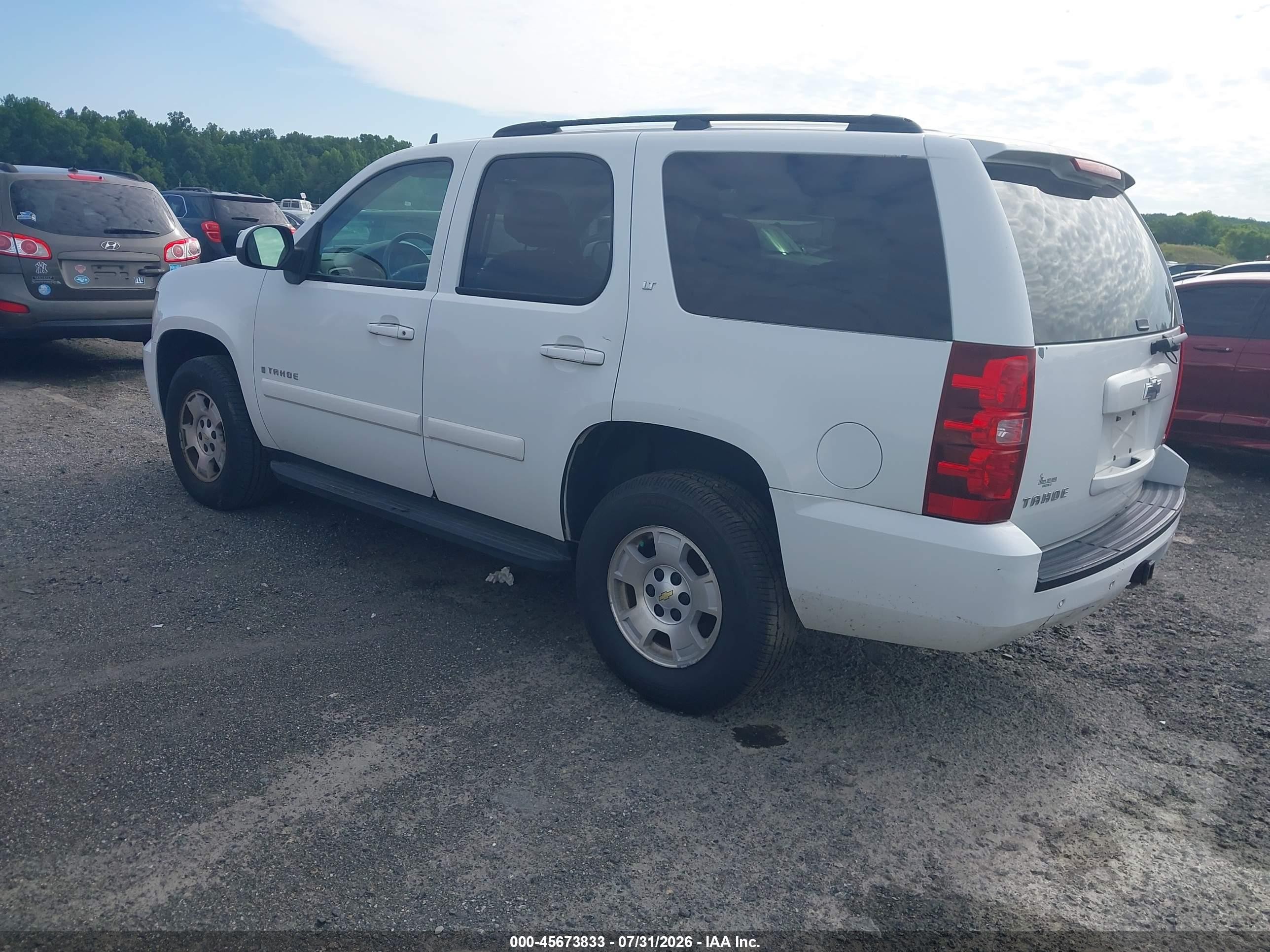 2007 Chevrolet Tahoe Lt White vin: 1GNFK13037J313237