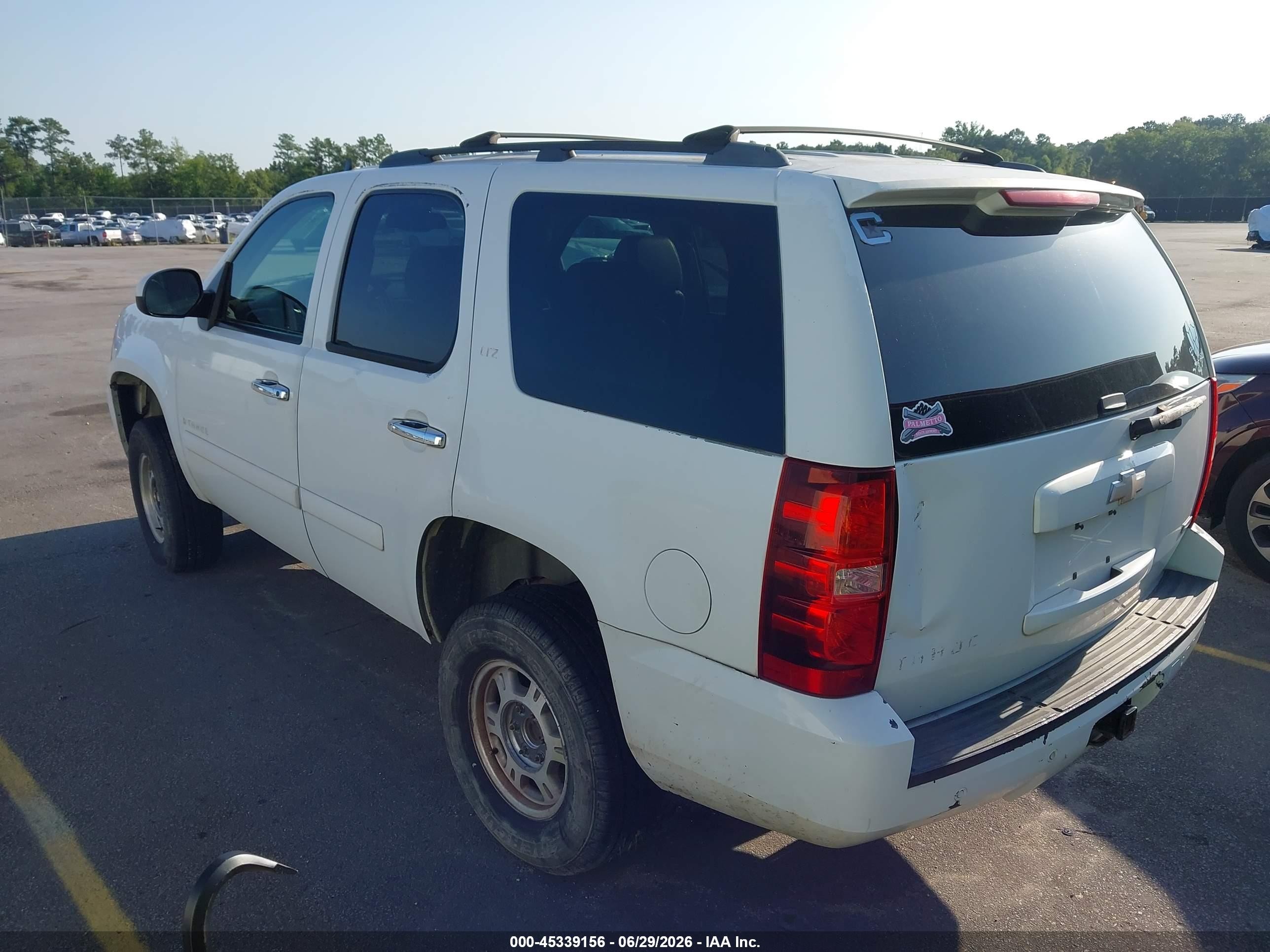 2007 Chevrolet Tahoe Ltz White vin: 1GNFK13037J350174